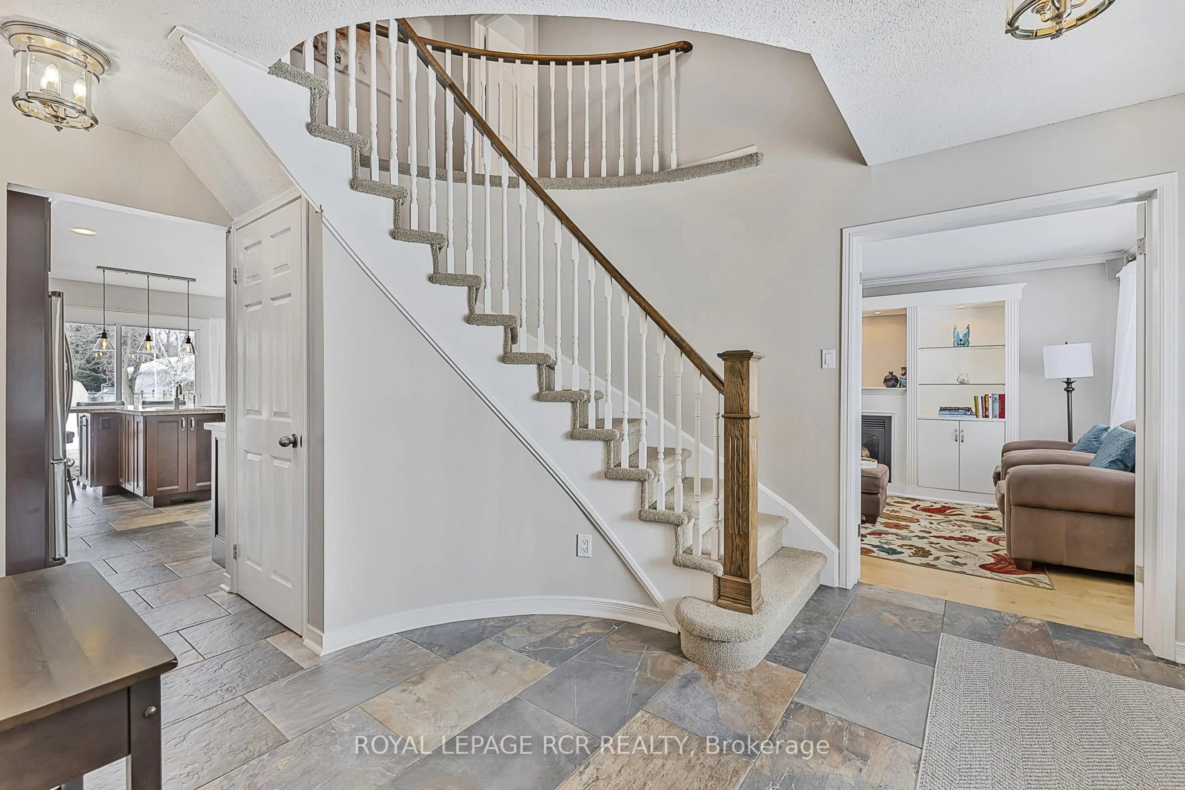 Unknown for 89 Oriole Dr, East Gwillimbury Ontario L9N 1H3