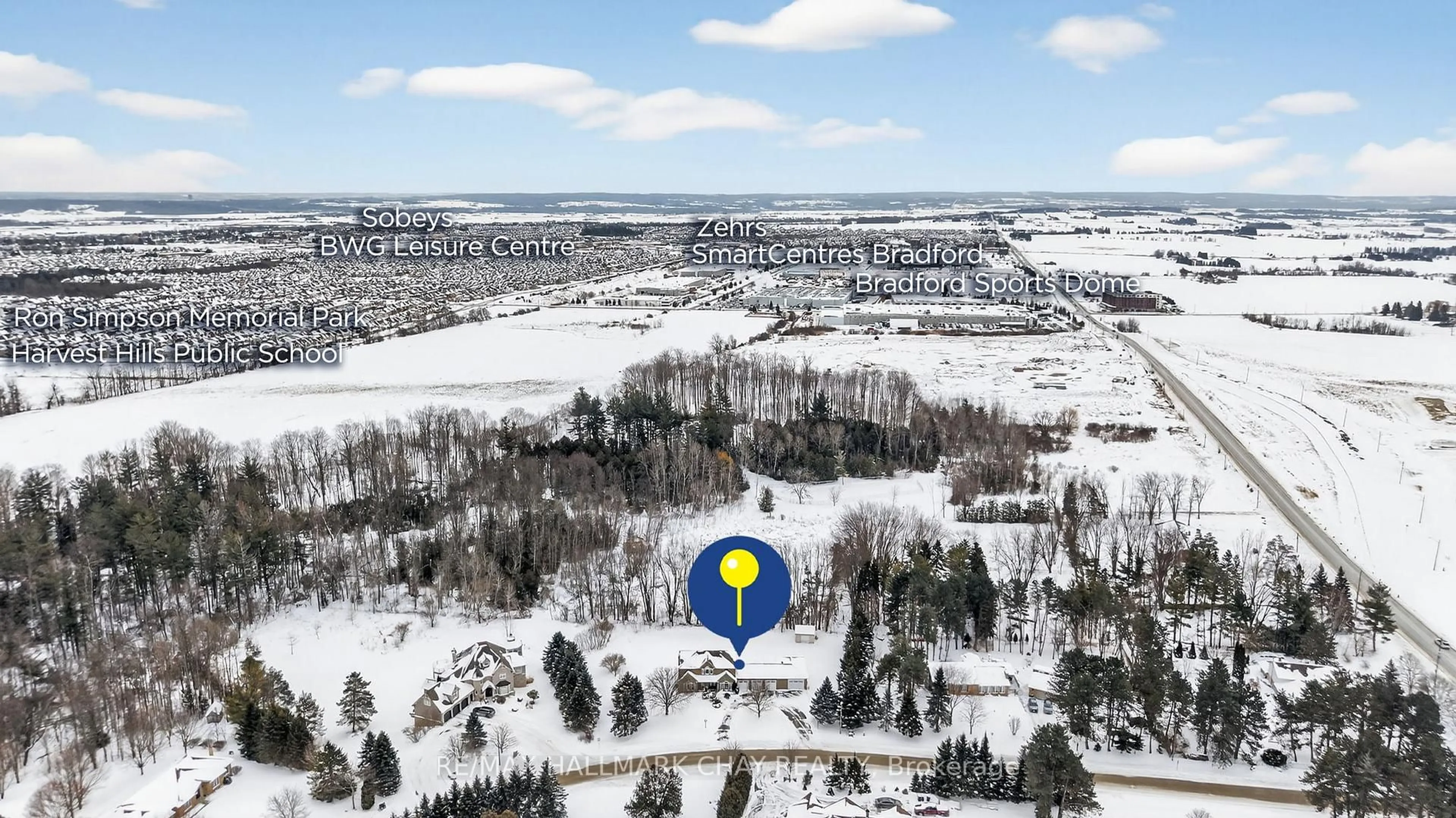 A pic from outside/outdoor area/front of a property/back of a property/a pic from drone, mountain view for 4 Arthur Evans Cres, Bradford West Gwillimbury Ontario L3Z 2A5