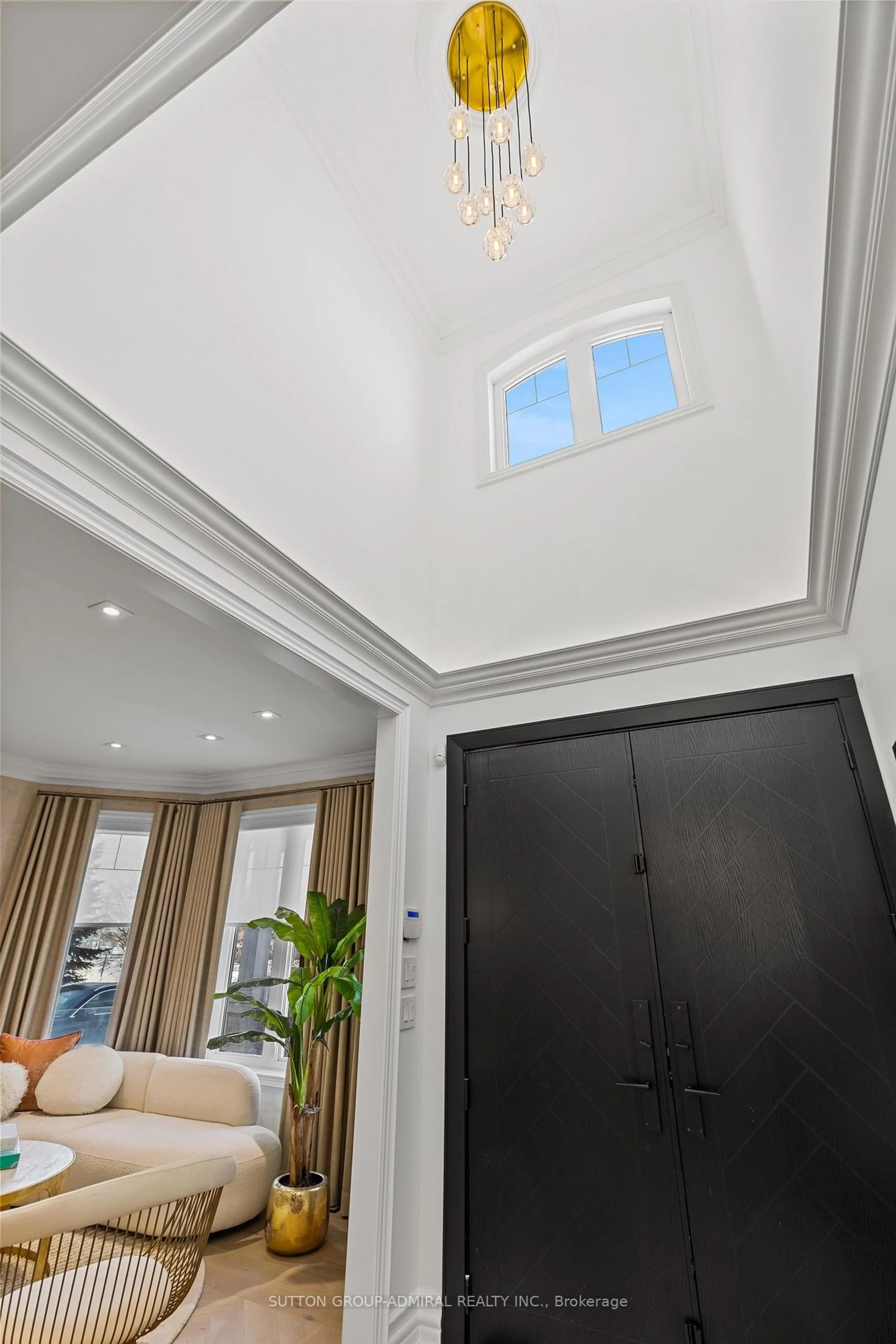 Indoor entryway for 539 Beverley Glen Blvd, Vaughan Ontario L4J 7S1