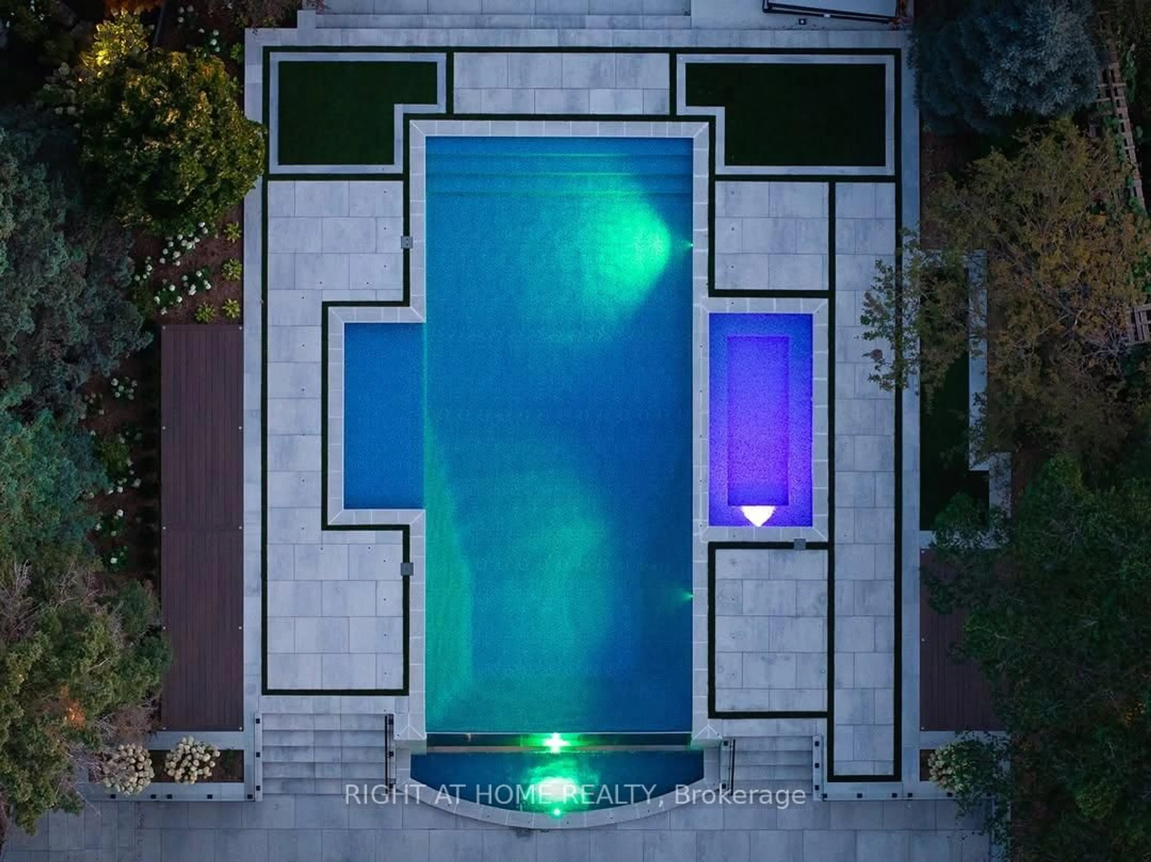 Pool for 36 Fairway Heights Dr, Markham Ontario L3T 3A8