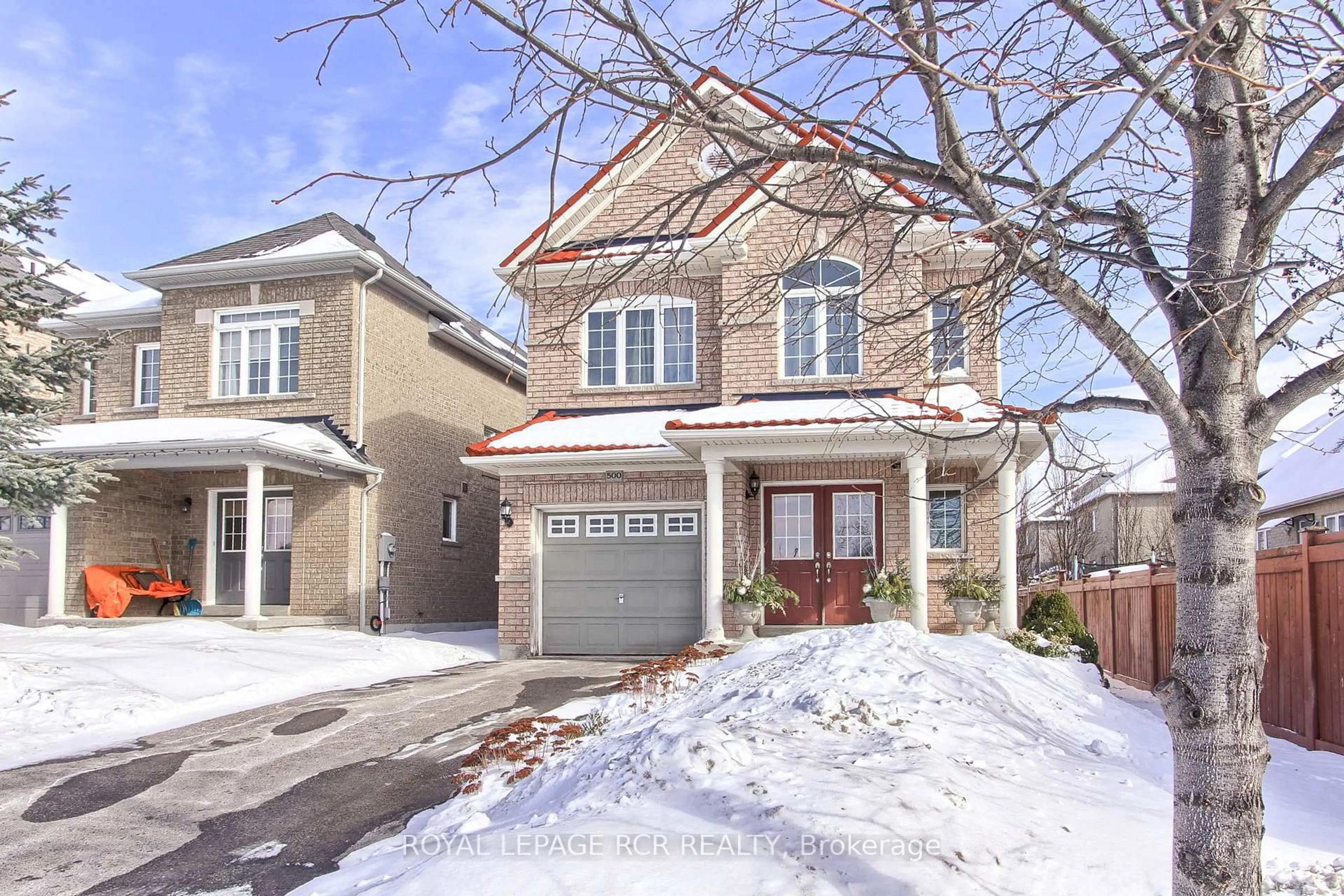Home with brick exterior material, street for 500 Woodspring Ave, Newmarket Ontario L9N 0C2