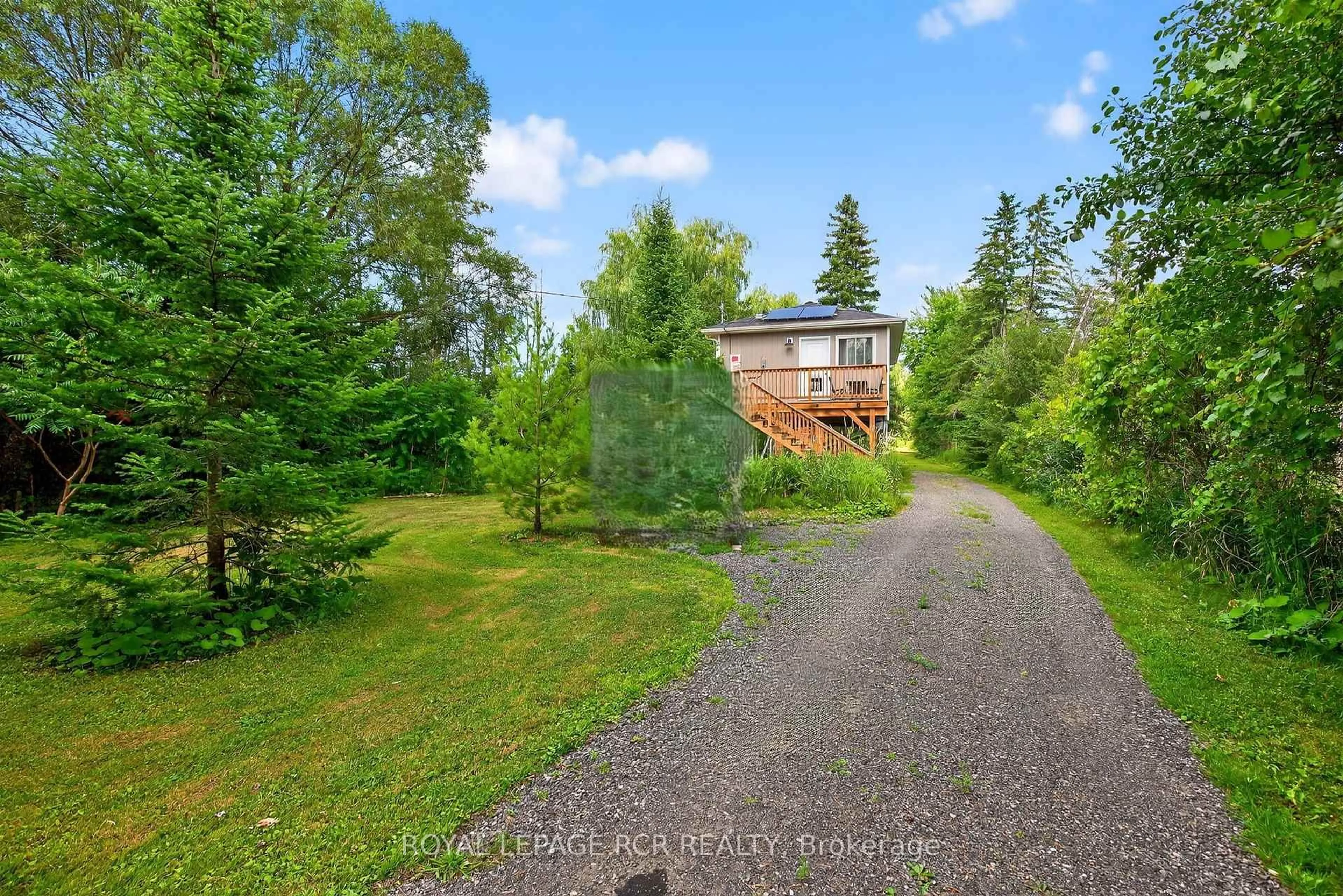 A pic from outside/outdoor area/front of a property/back of a property/a pic from drone, forest/trees view for 8 Mustard St, Uxbridge Ontario L9P 1R2
