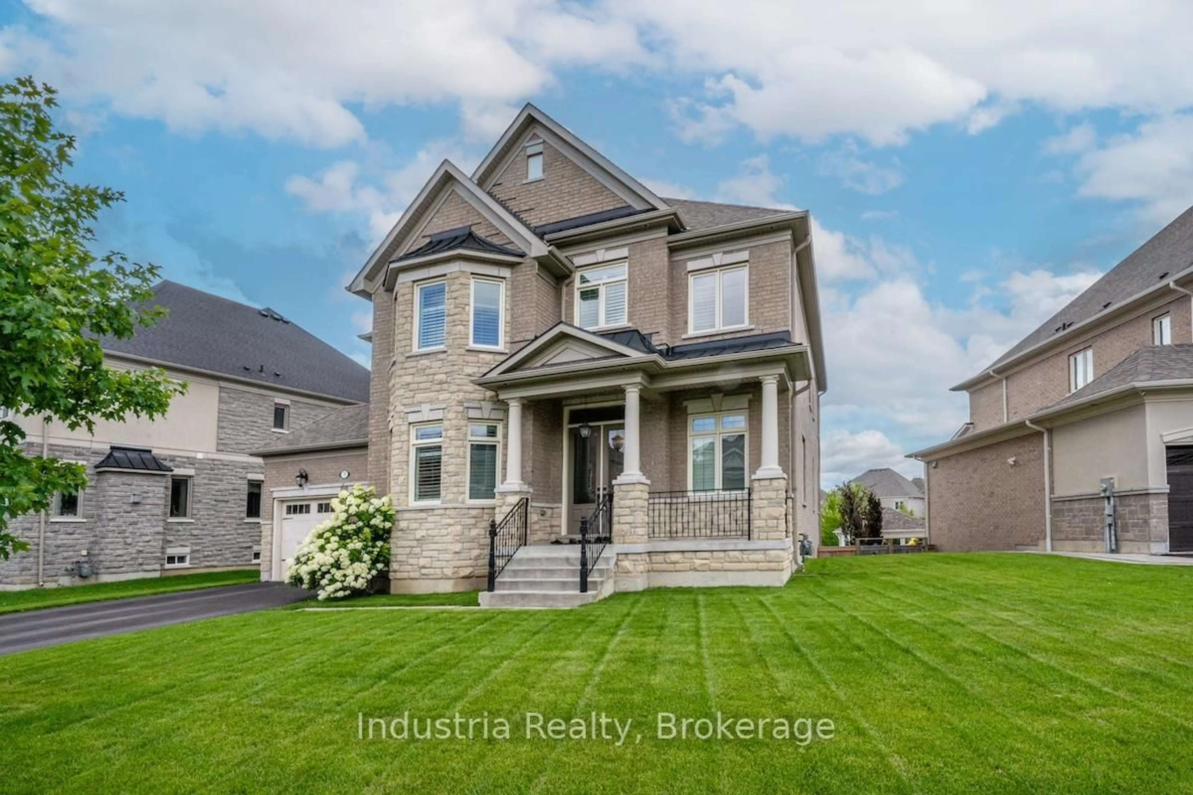 Home with brick exterior material, building for 77 Chuck Ormsby Cres, King Ontario L7B 0A9