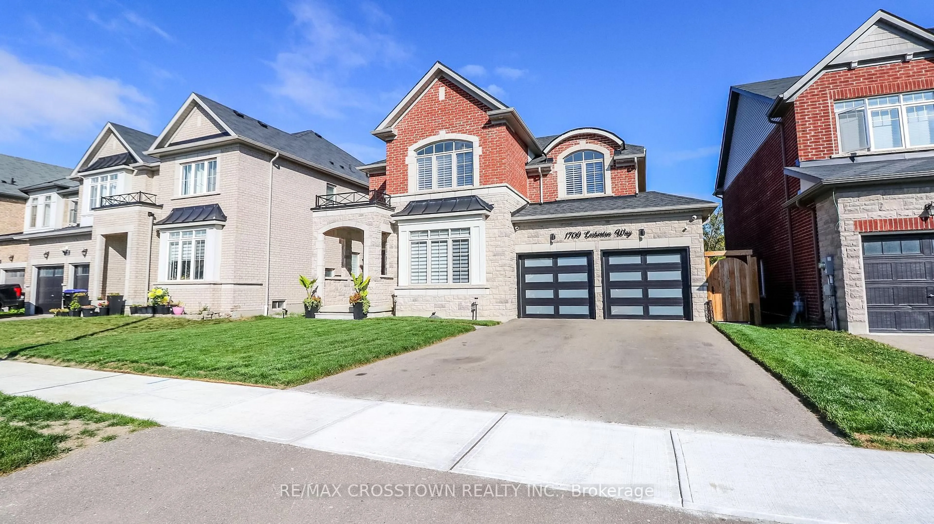 Home with brick exterior material, street for 1709 Emberton Way, Innisfil Ontario L9S 0N4