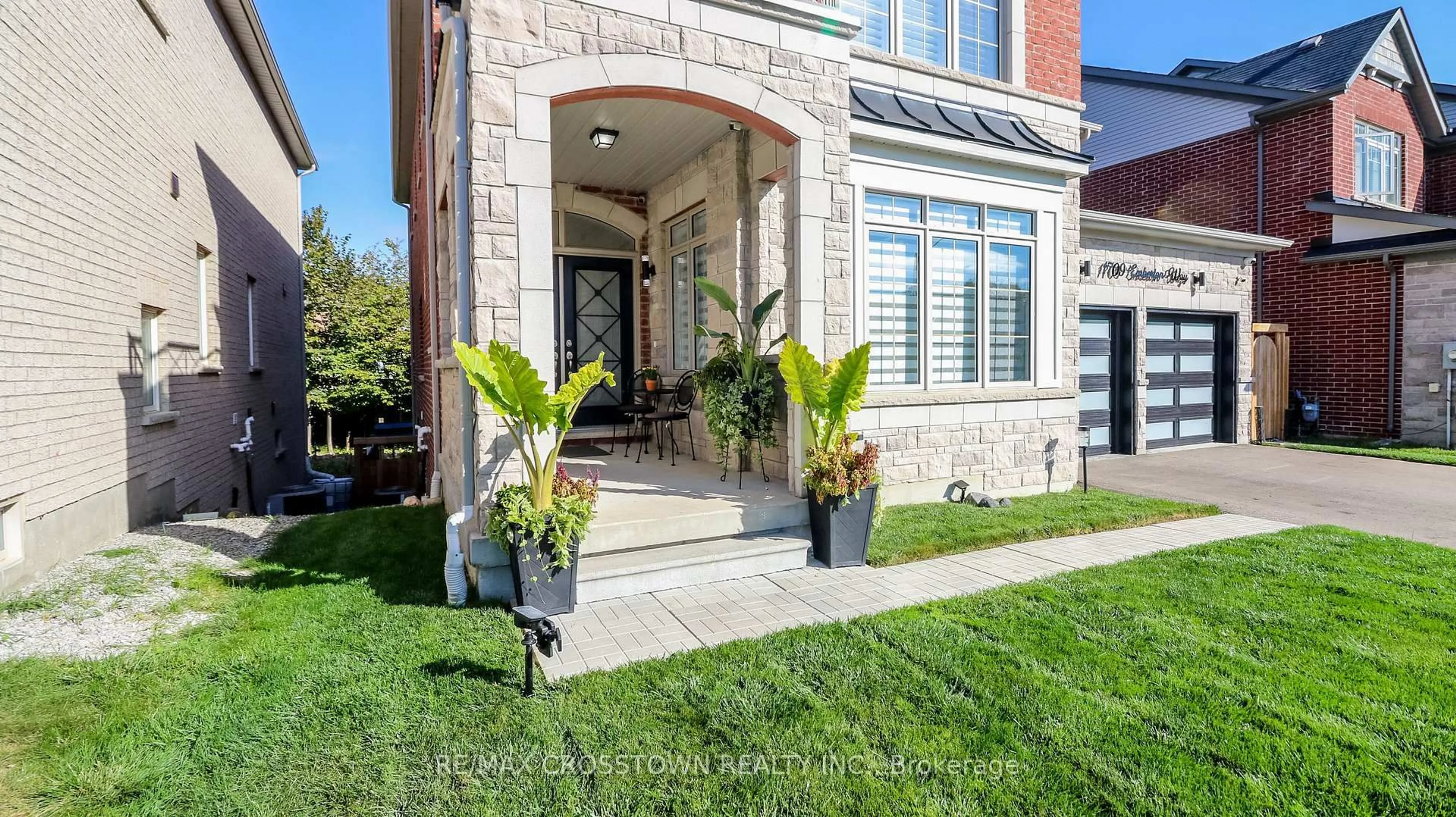 Home with brick exterior material, street for 1709 Emberton Way, Innisfil Ontario L9S 0N4