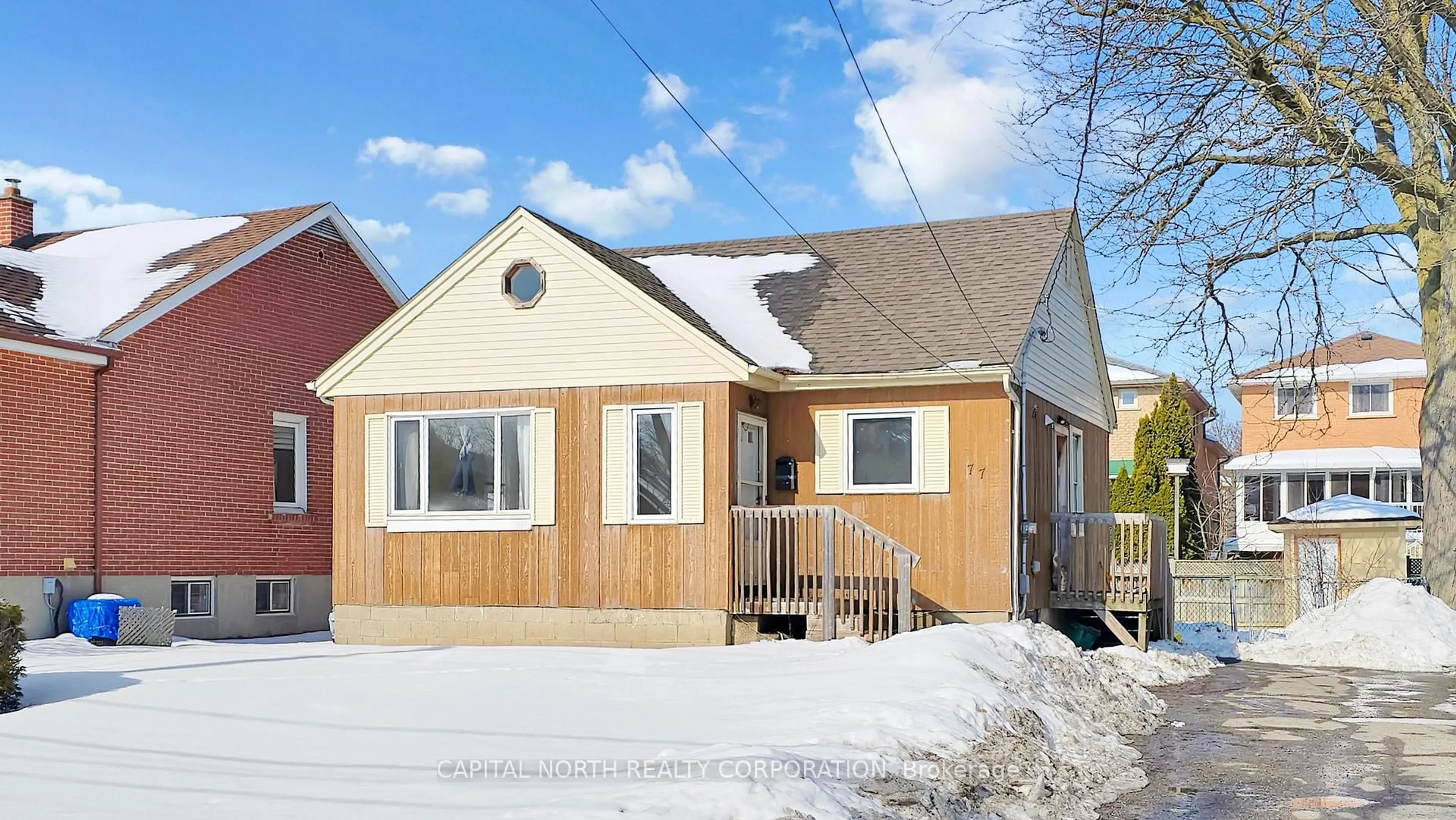 Home with vinyl exterior material, street for 77 Crosby Ave, Richmond Hill Ontario L4C 5T3