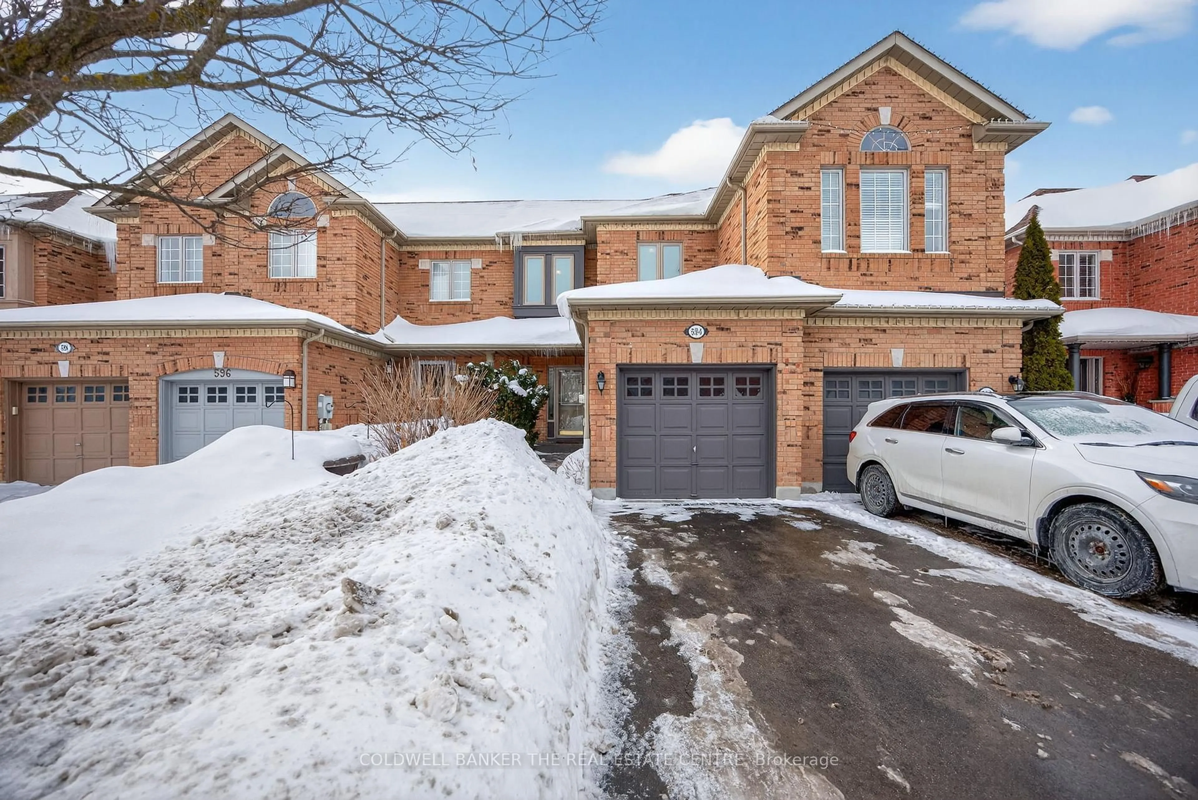 Unknown for 594 Osler Crt, Newmarket Ontario L3X 2P5