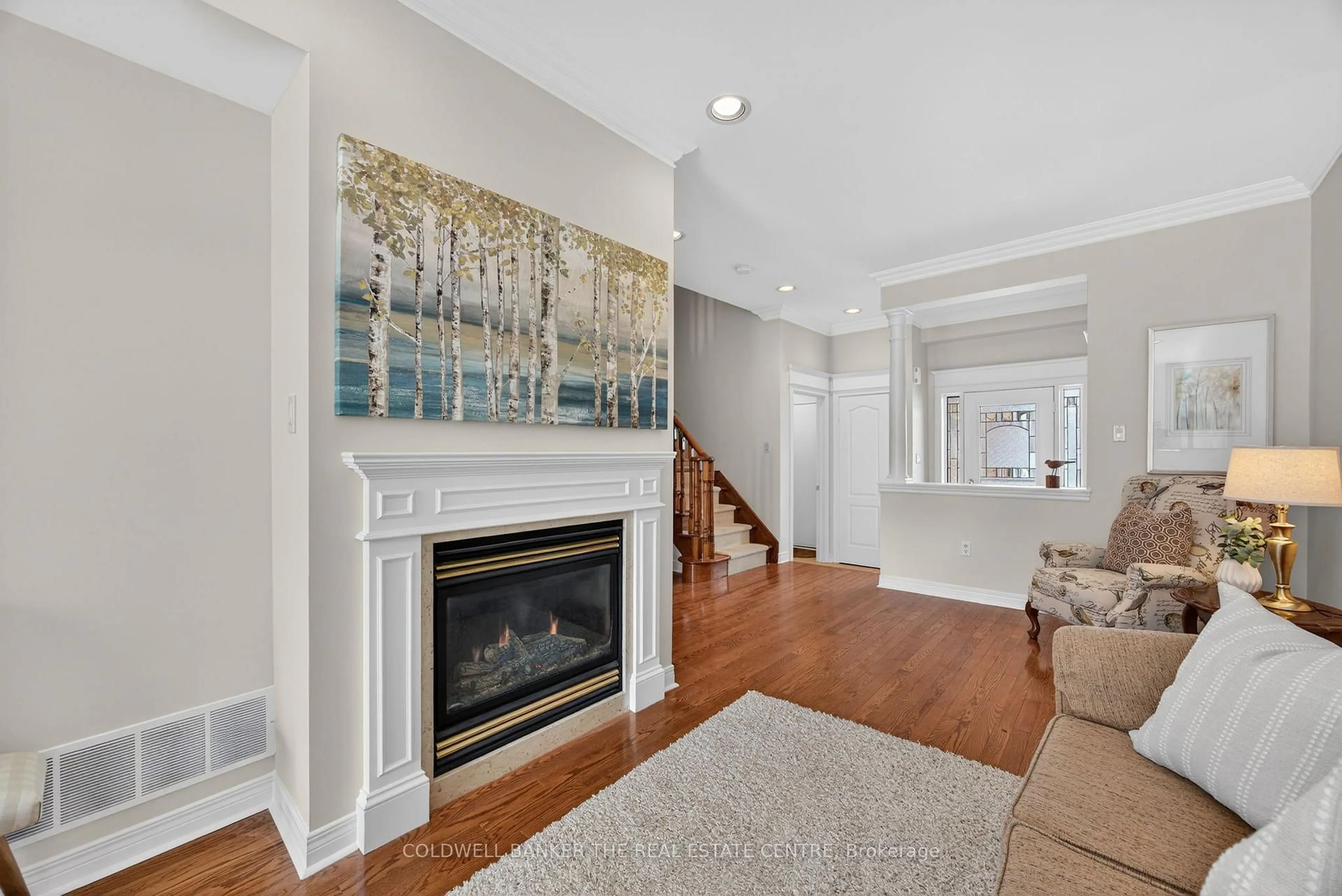 Unknown for 594 Osler Crt, Newmarket Ontario L3X 2P5