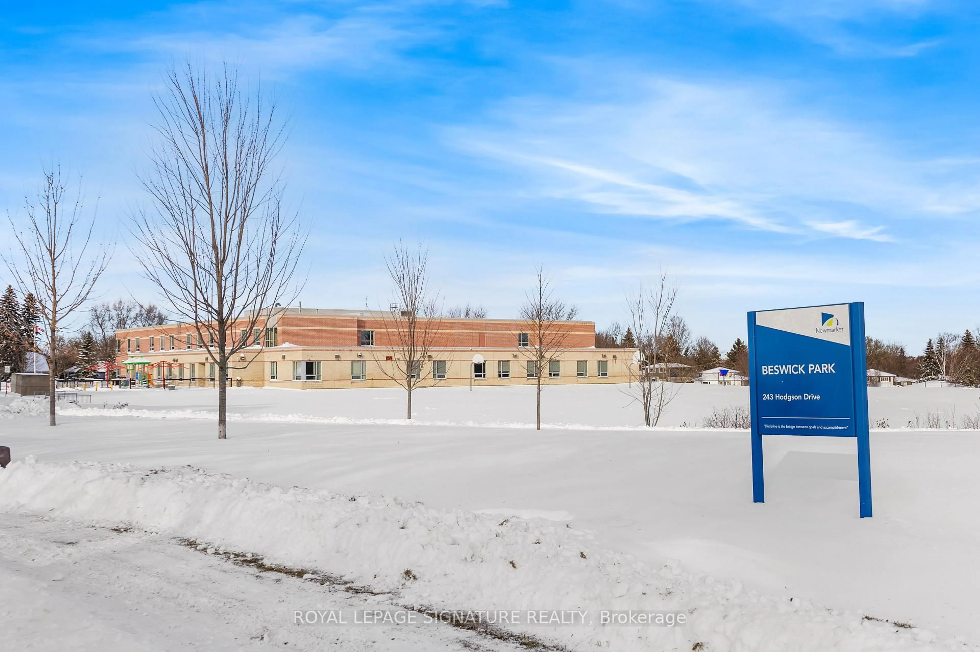 Unknown for 246 Hodgson Dr, Newmarket Ontario L3Y 1E2