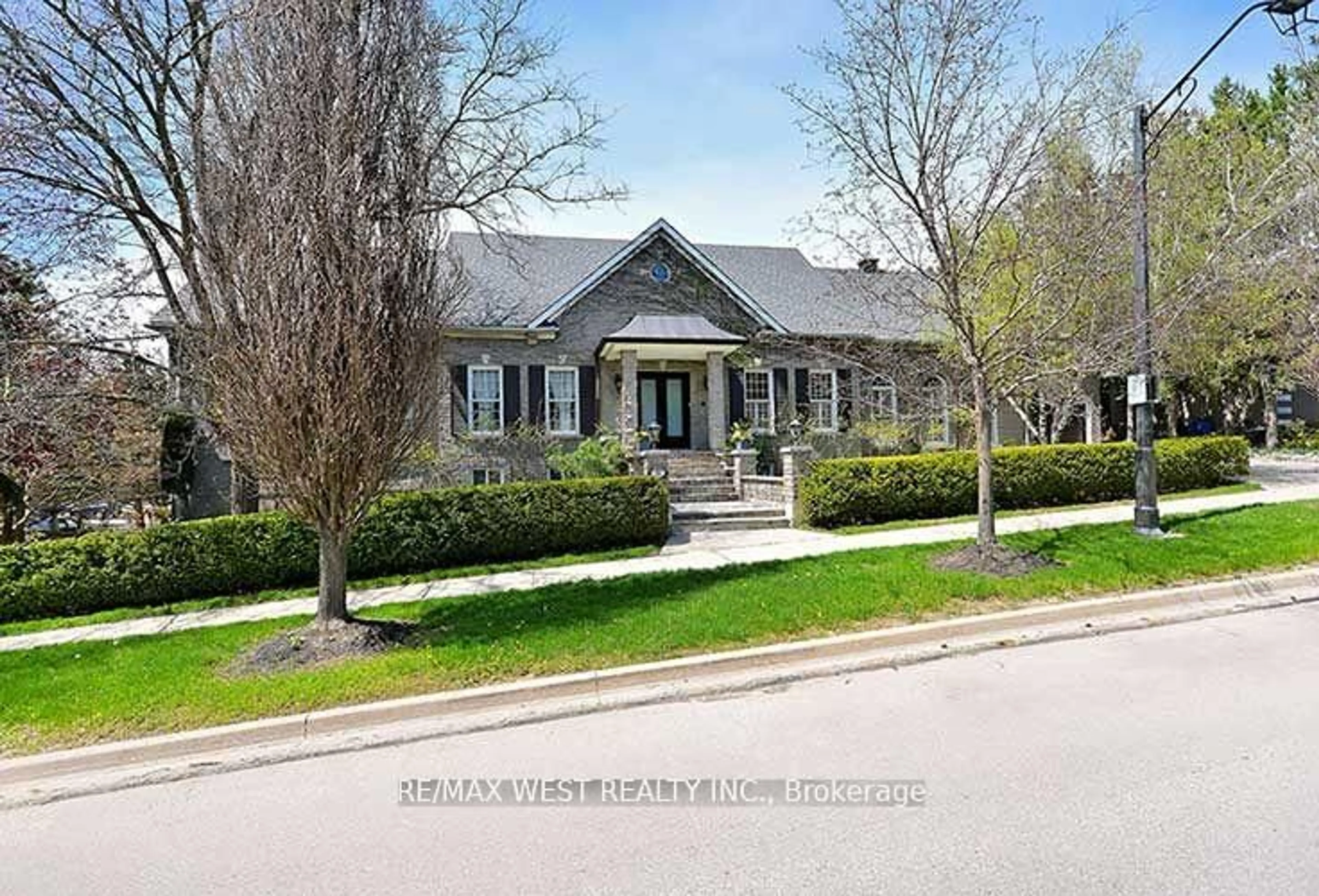 Home with brick exterior material, street for 5 Humberview Dr, Vaughan Ontario L4H 1B1