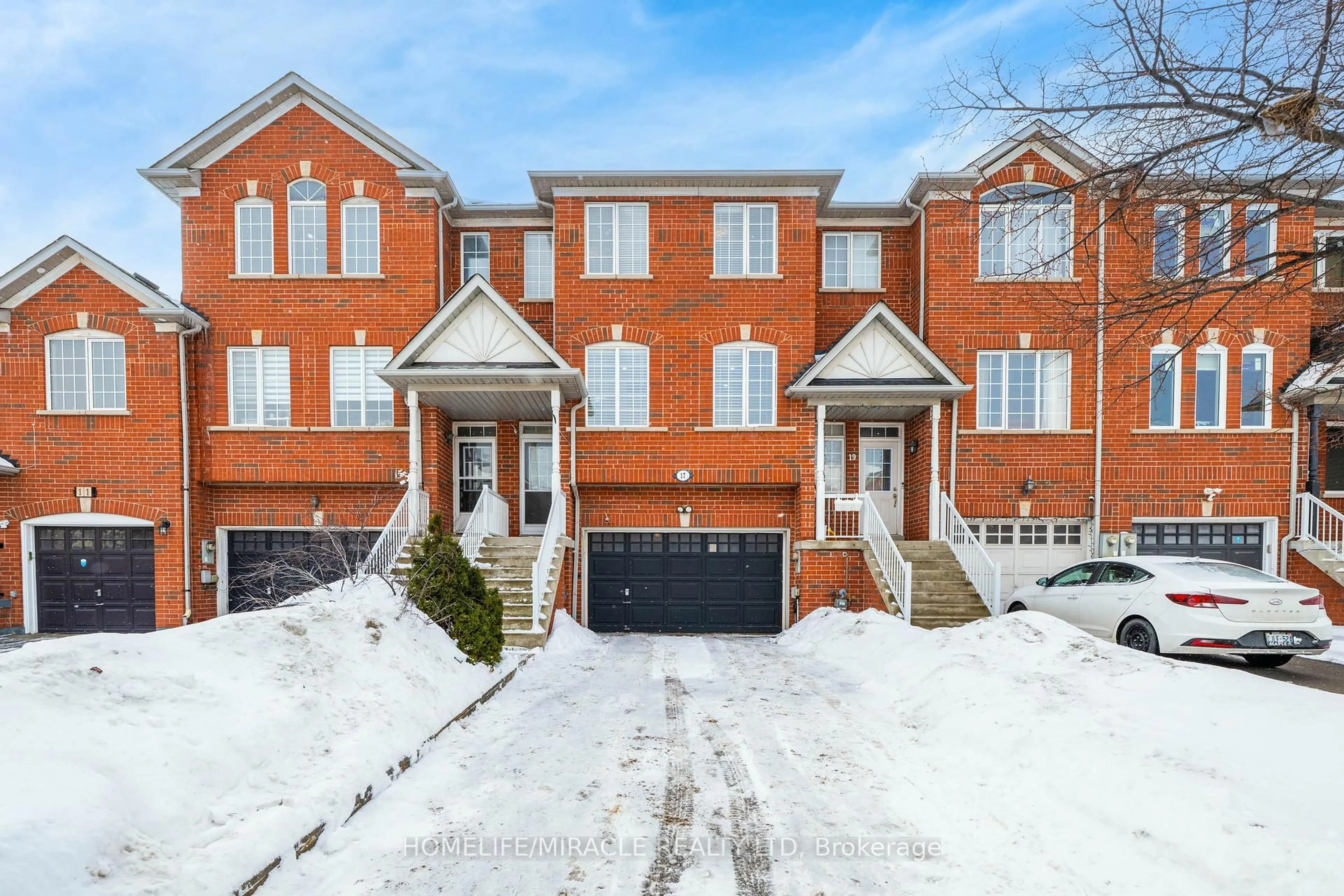 Home with brick exterior material, street for 17 Pikake Crt, Vaughan Ontario L6A 3W3