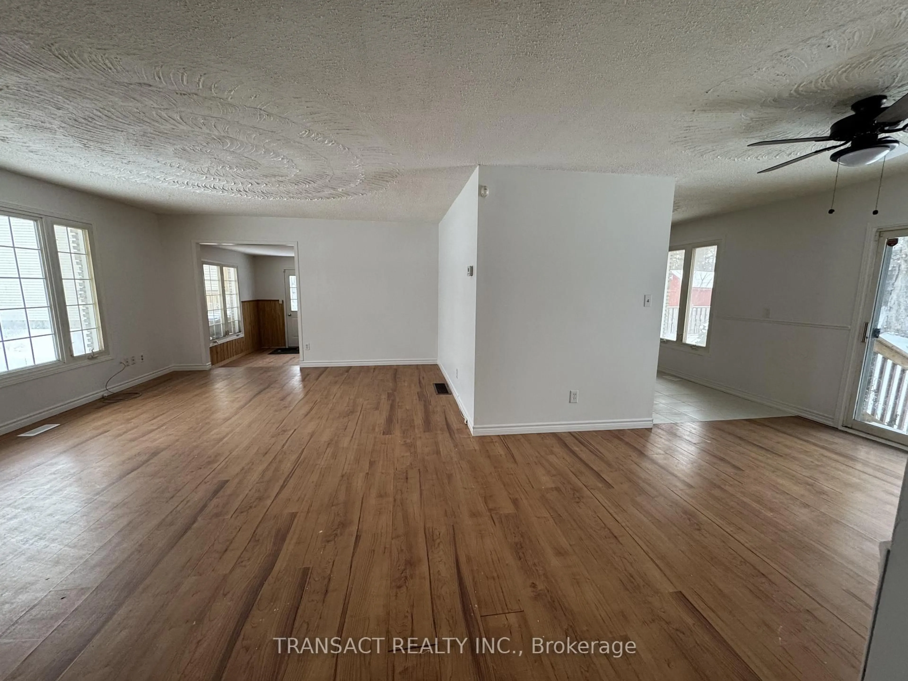 A pic of a room for 44 Roth St, Essa Ontario L0M 1B0