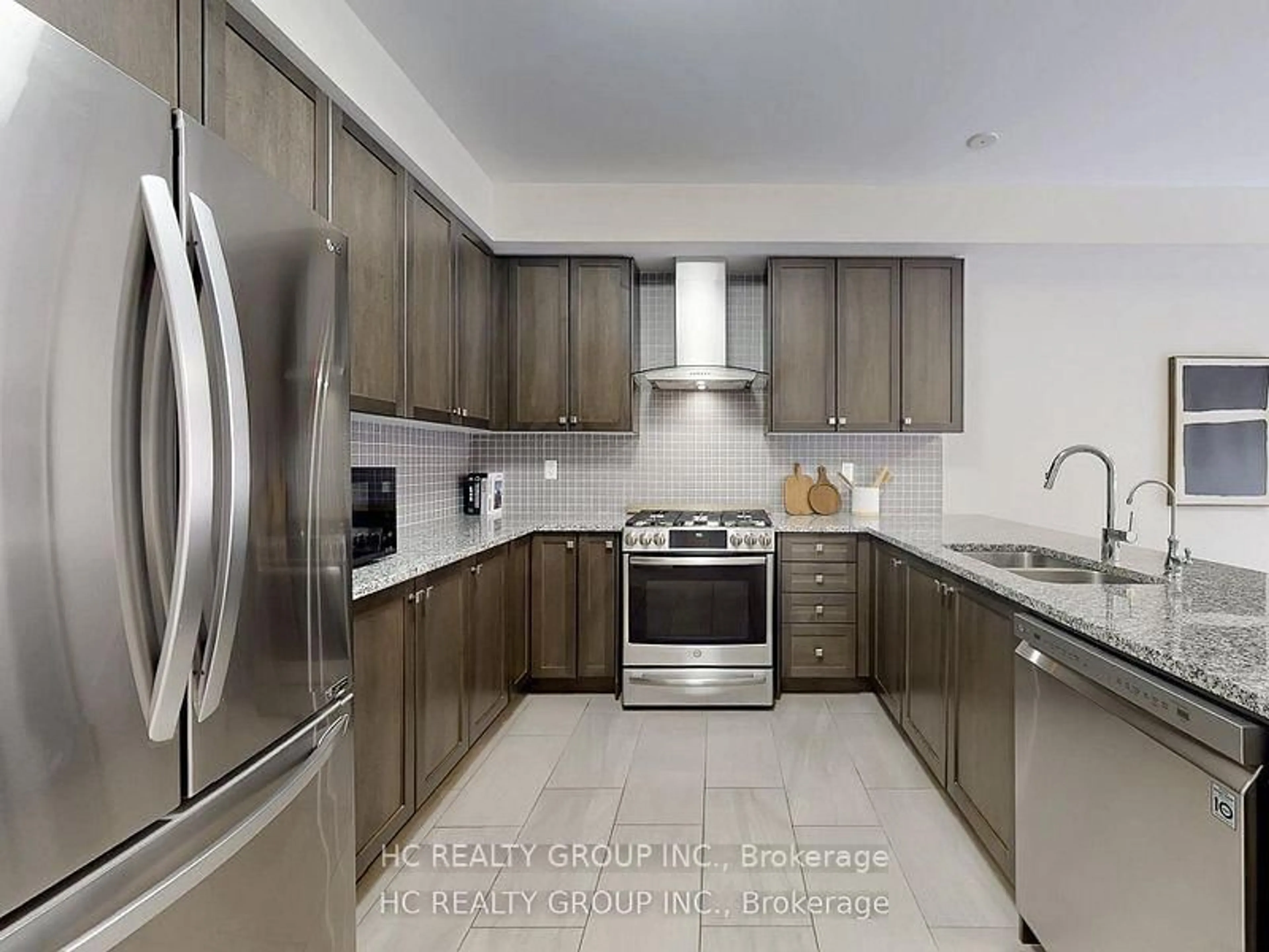 Contemporary kitchen, unknown for 14 Isabella Peach Dr, Markham Ontario L6C 0Z1
