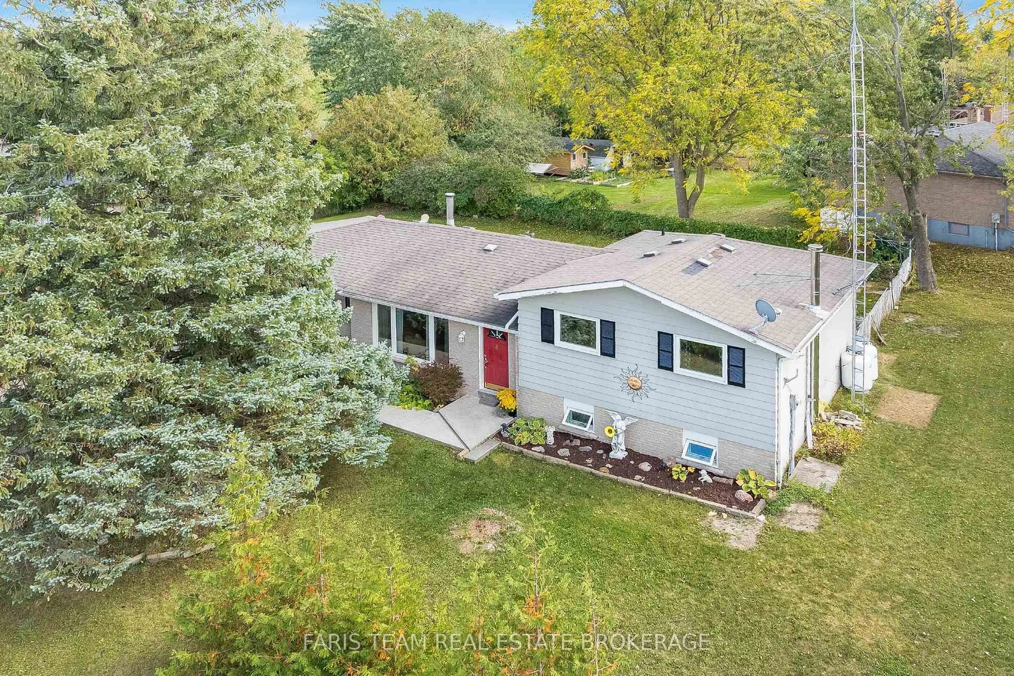 A pic from outside/outdoor area/front of a property/back of a property/a pic from drone, street for 29 Jamieson Dr, Adjala-Tosorontio Ontario L0N 1R0
