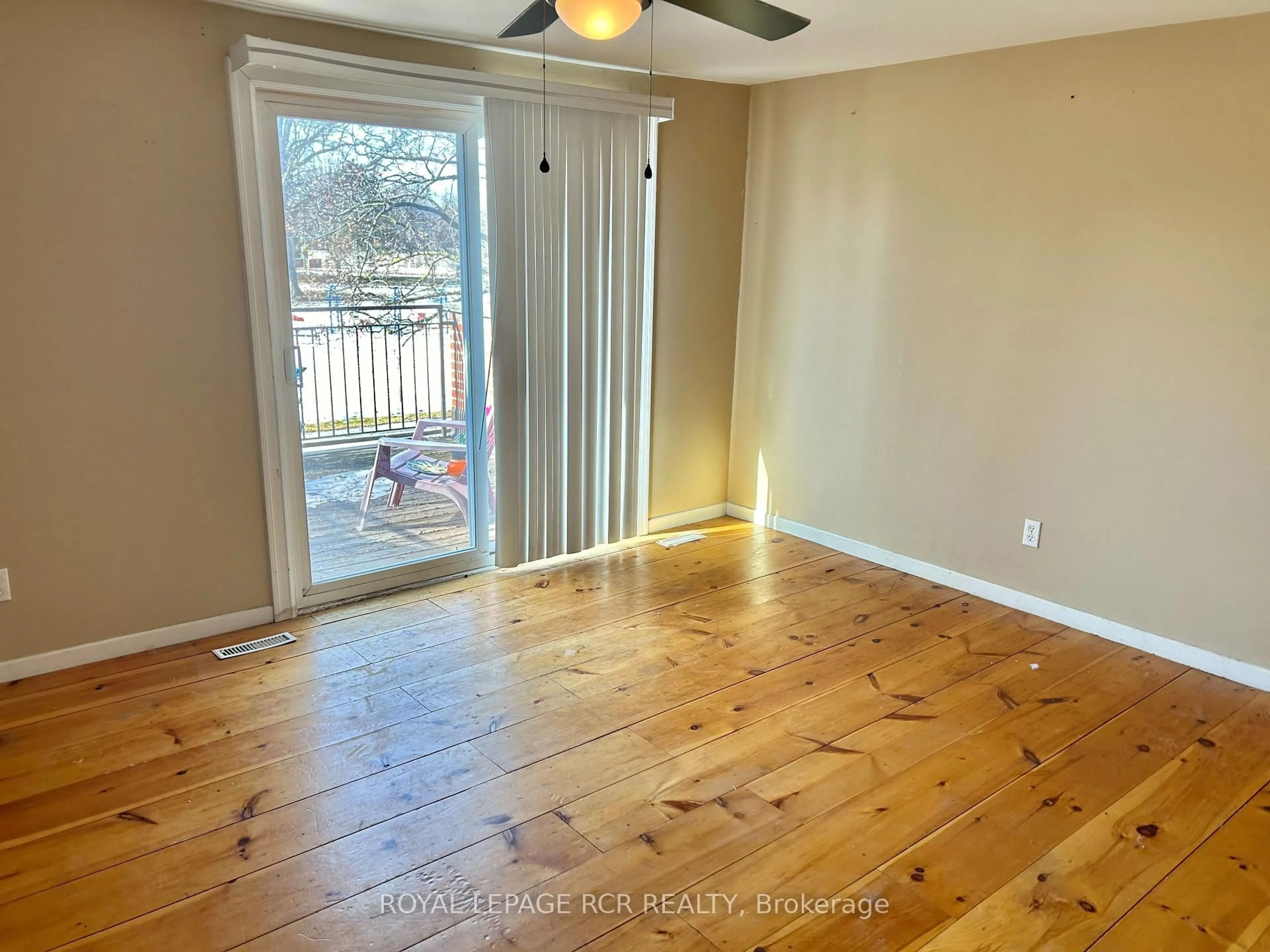 A pic of a room for 246 Tupper Blvd #31, New Tecumseth Ontario L9R 1A9