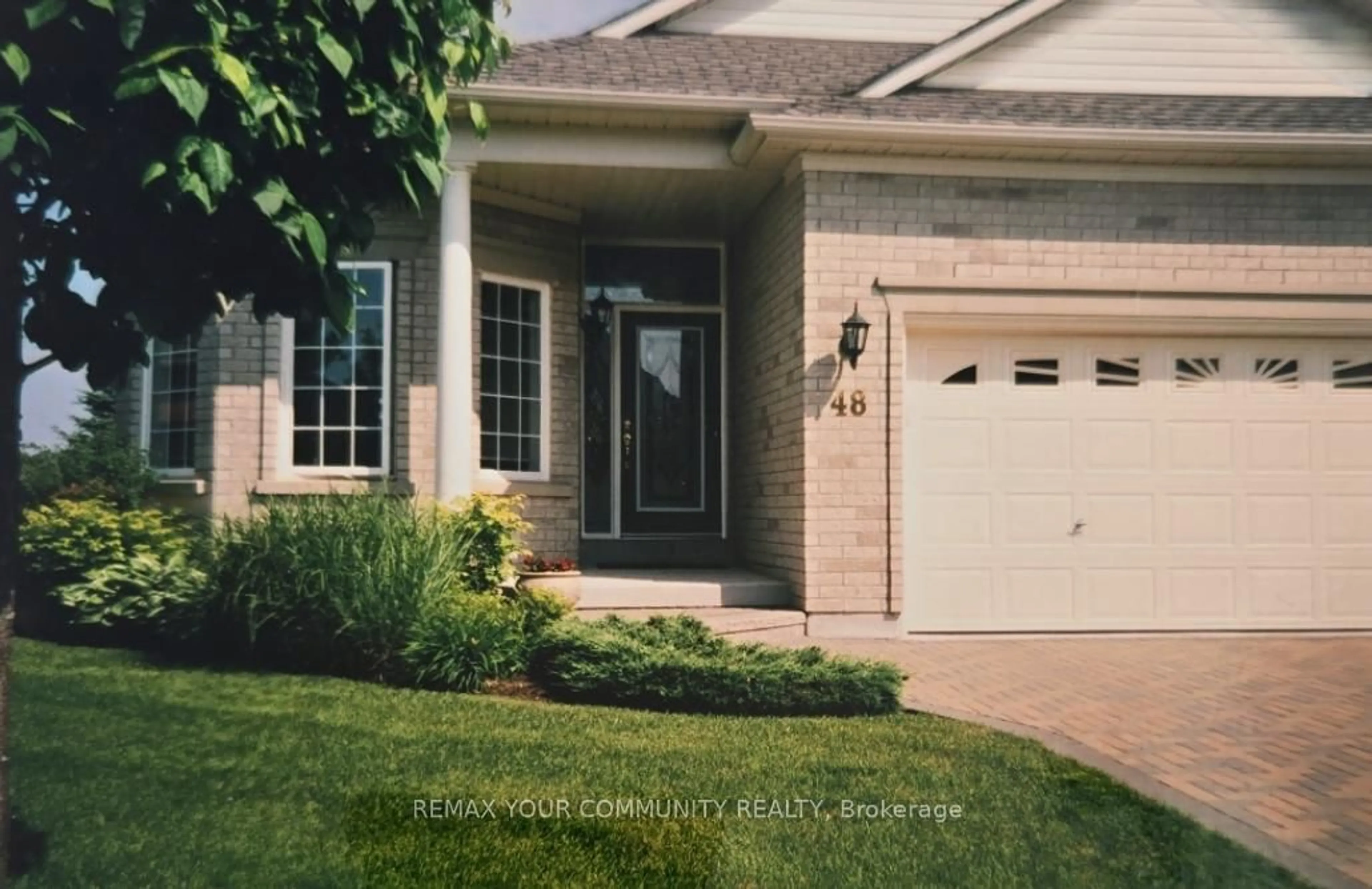 Unknown for 48 Lee's Gallery, Whitchurch-Stouffville Ontario L4A 1N7