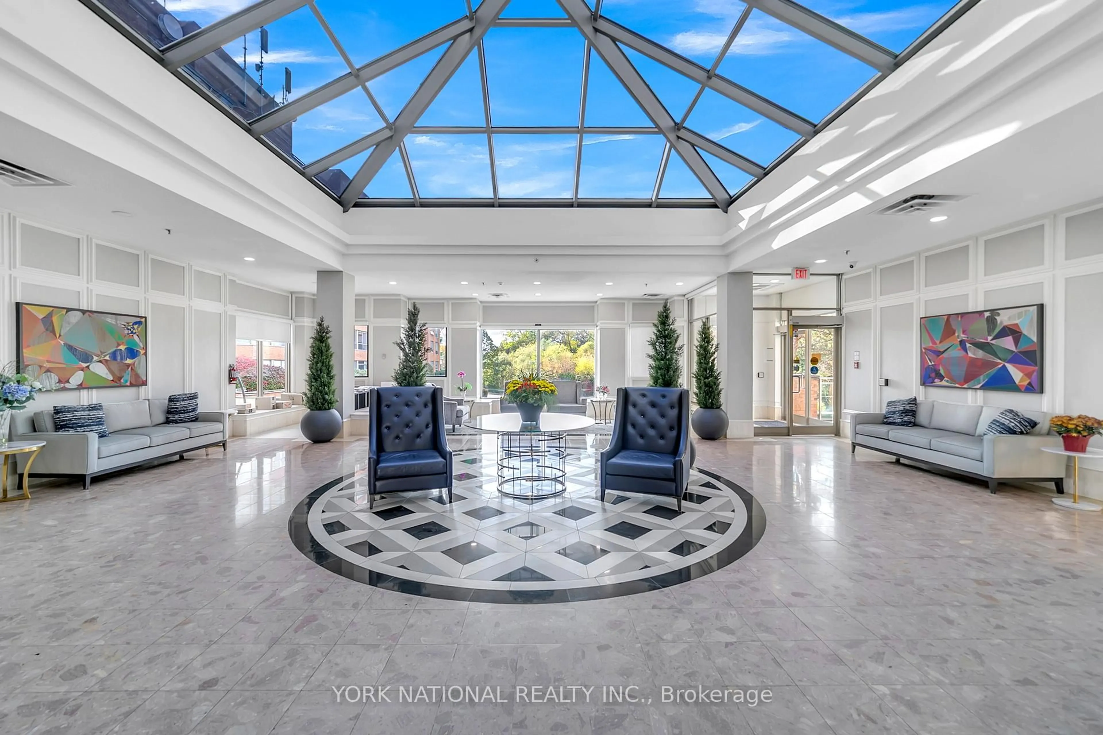 Lobby for 14924 Yonge St #408, Aurora Ontario L4G 6H7