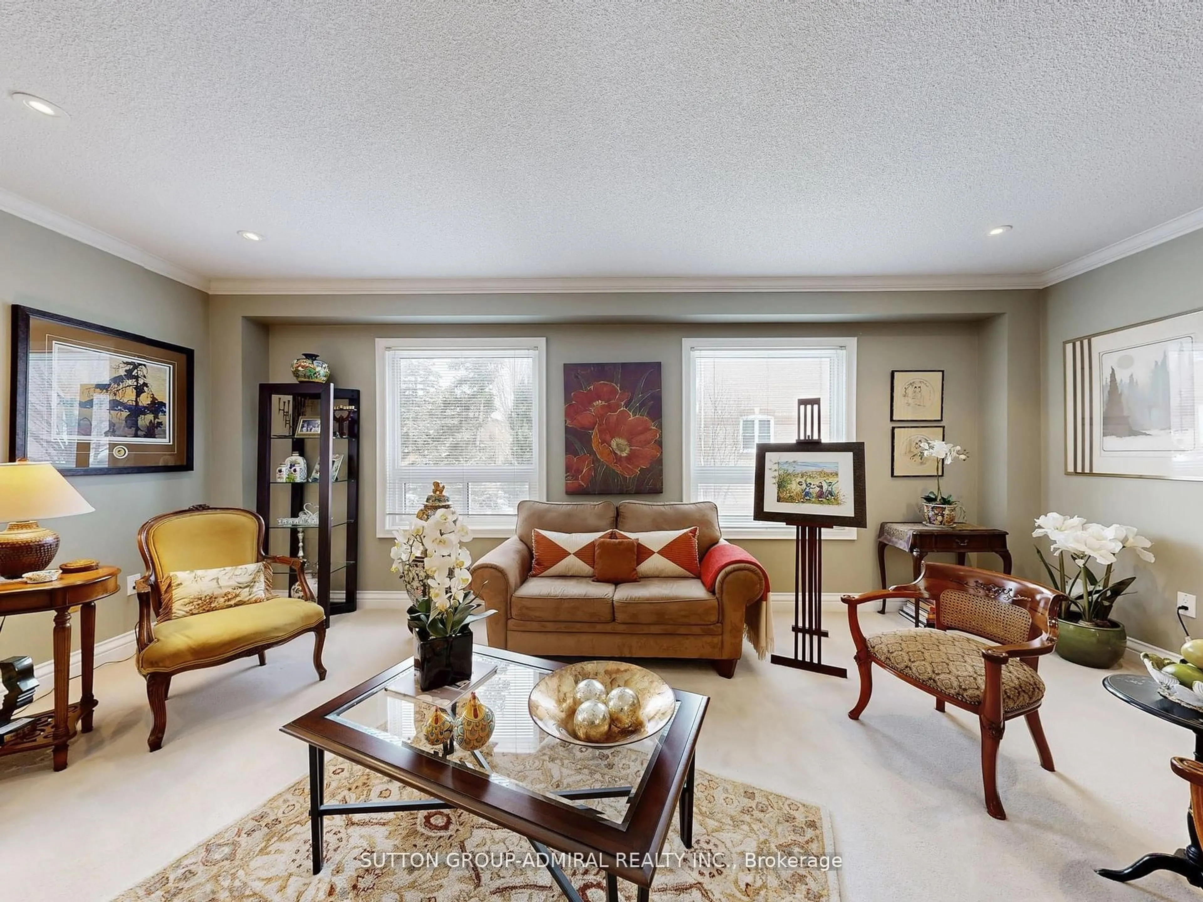 Living room with furniture, unknown for 105 Leah Cres #105, Vaughan Ontario L4J 8C4