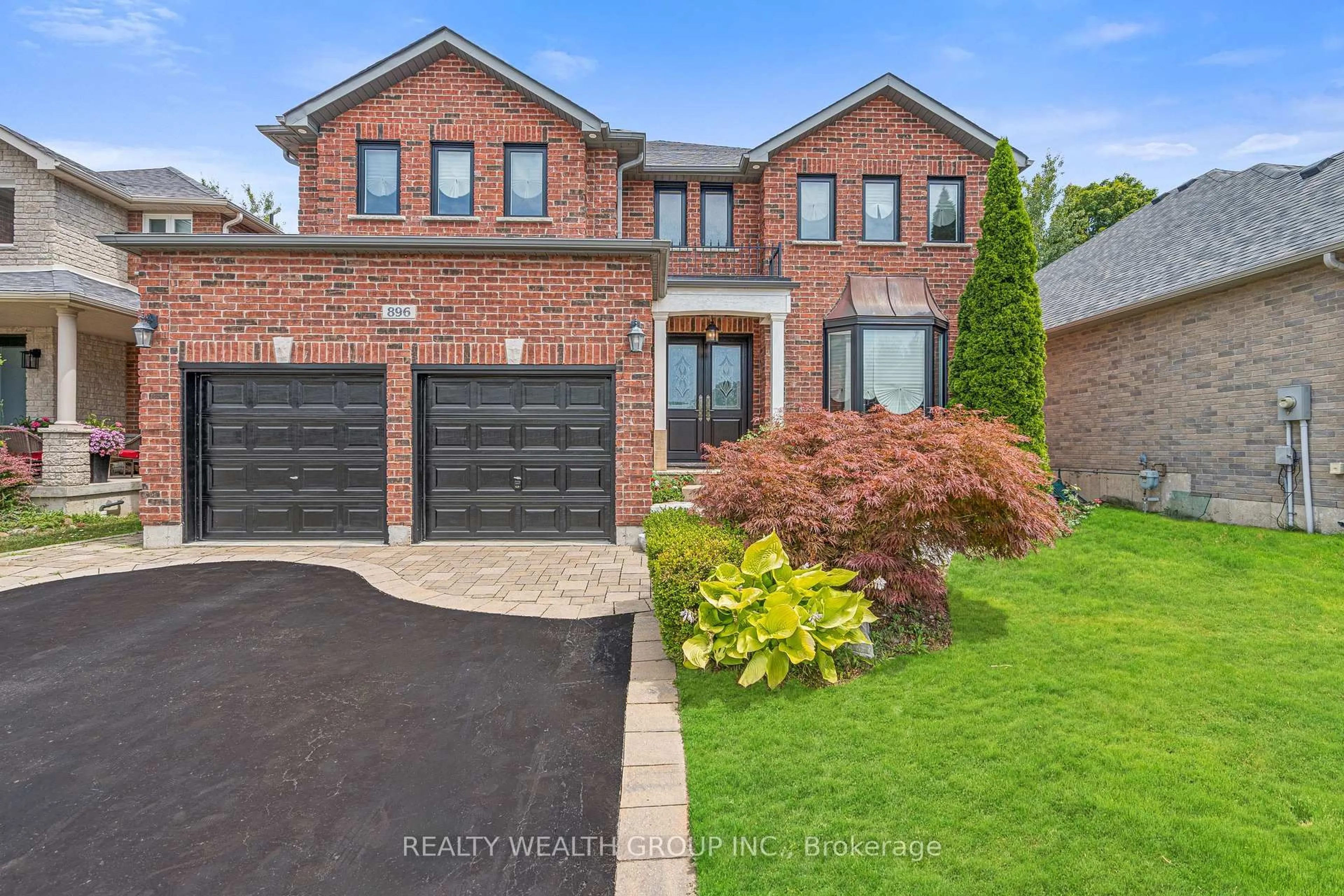 Home with brick exterior material, street for 896 Booth Ave, Innisfil Ontario L9S 0A6