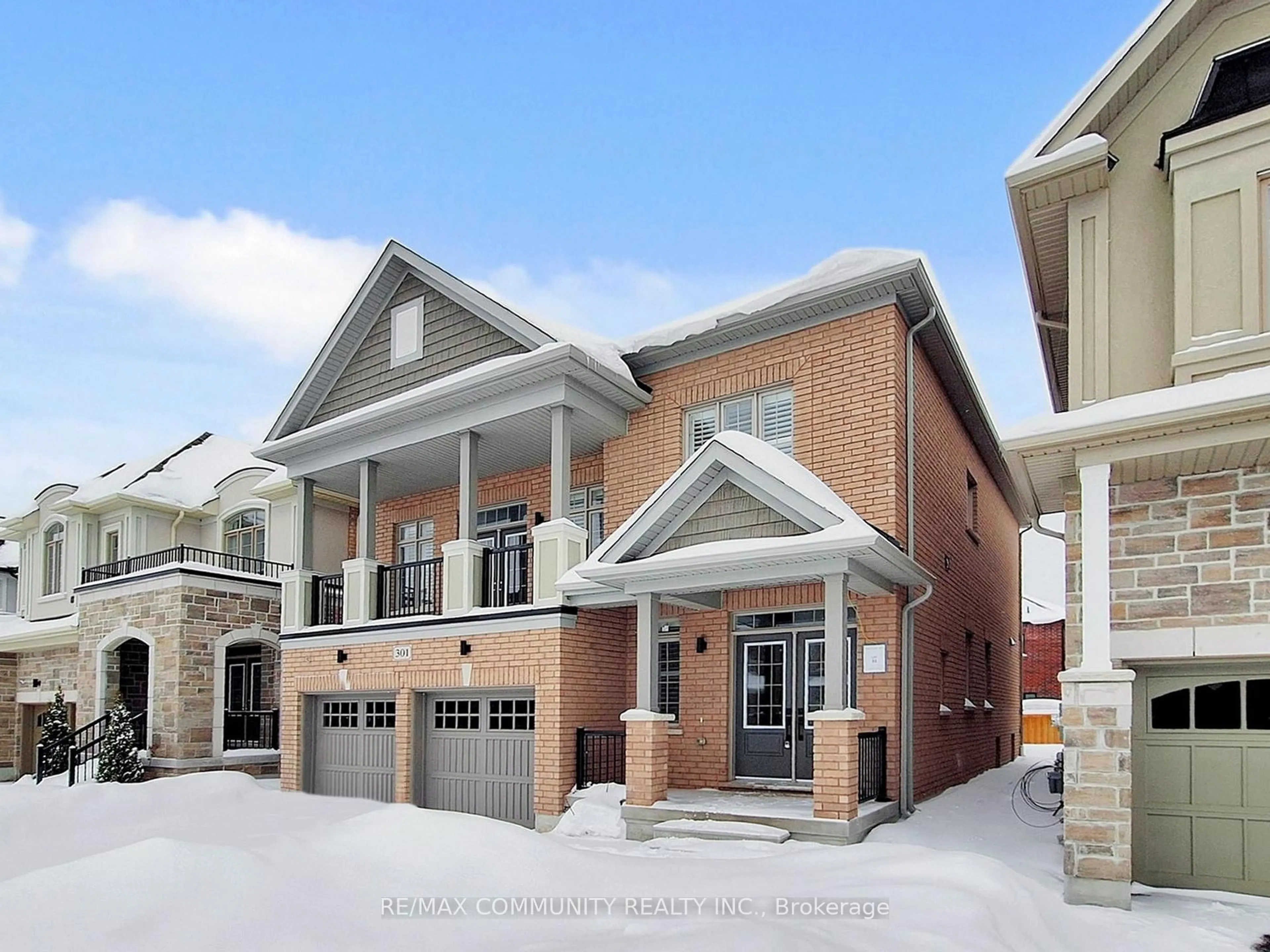 Home with brick exterior material, street for 301 Danny Wheeler Blvd, Georgina Ontario L4P 0K1