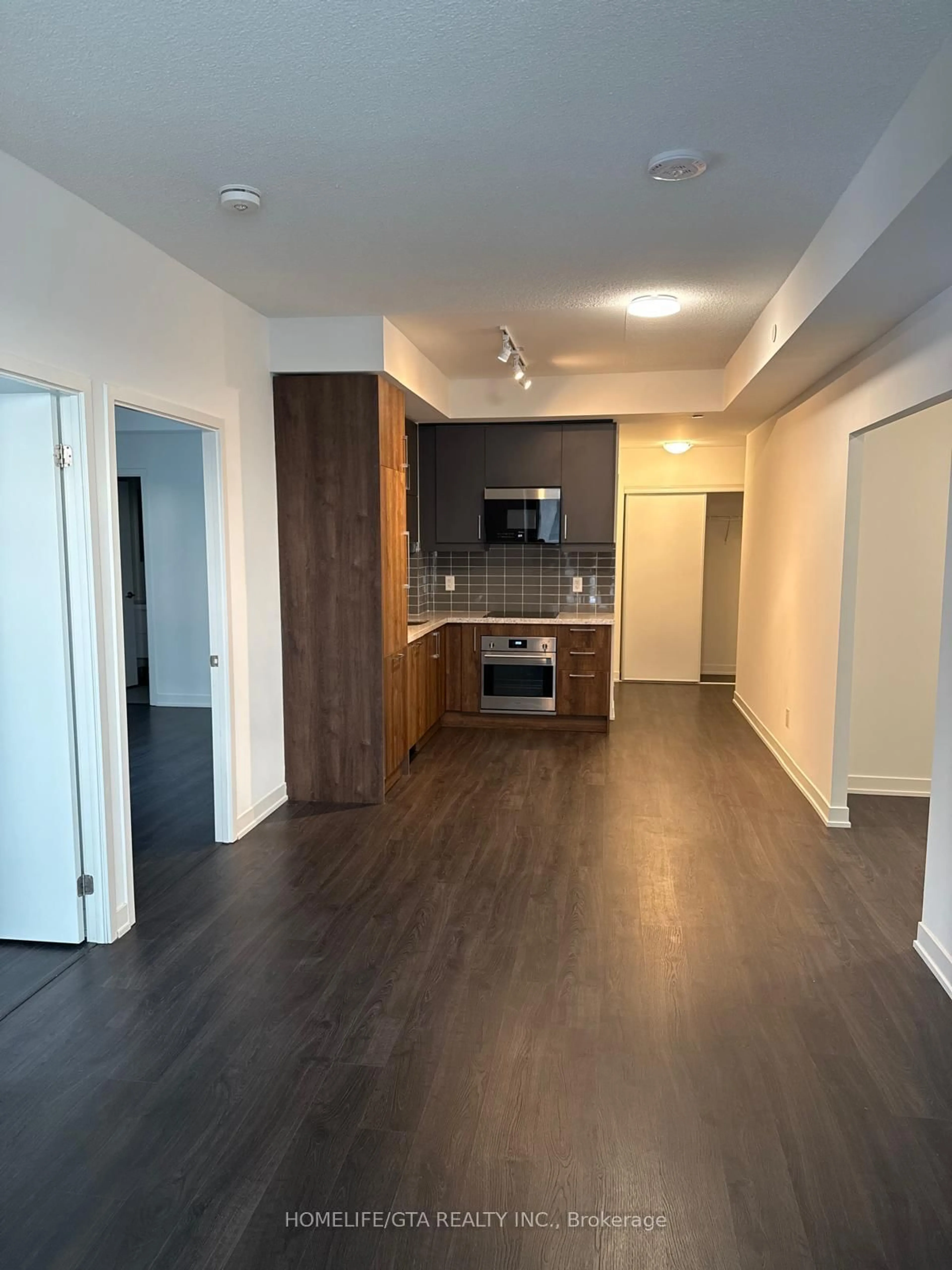 A pic of a room for 8119 Birchmount Rd #519A, Markham Ontario L6G 0H5