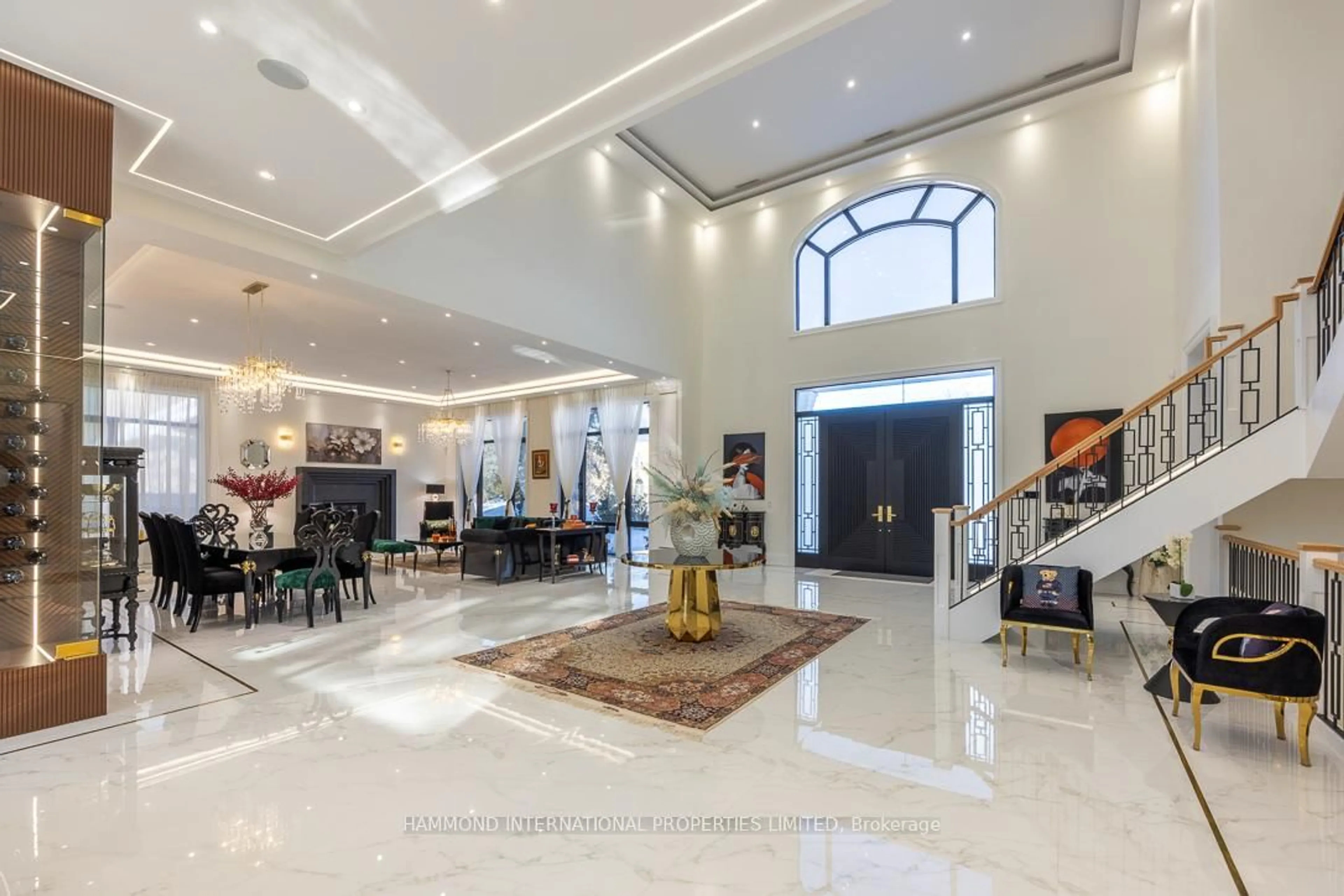 Lobby for 26 Valloncliffe Rd, Markham Ontario L3T 2W8