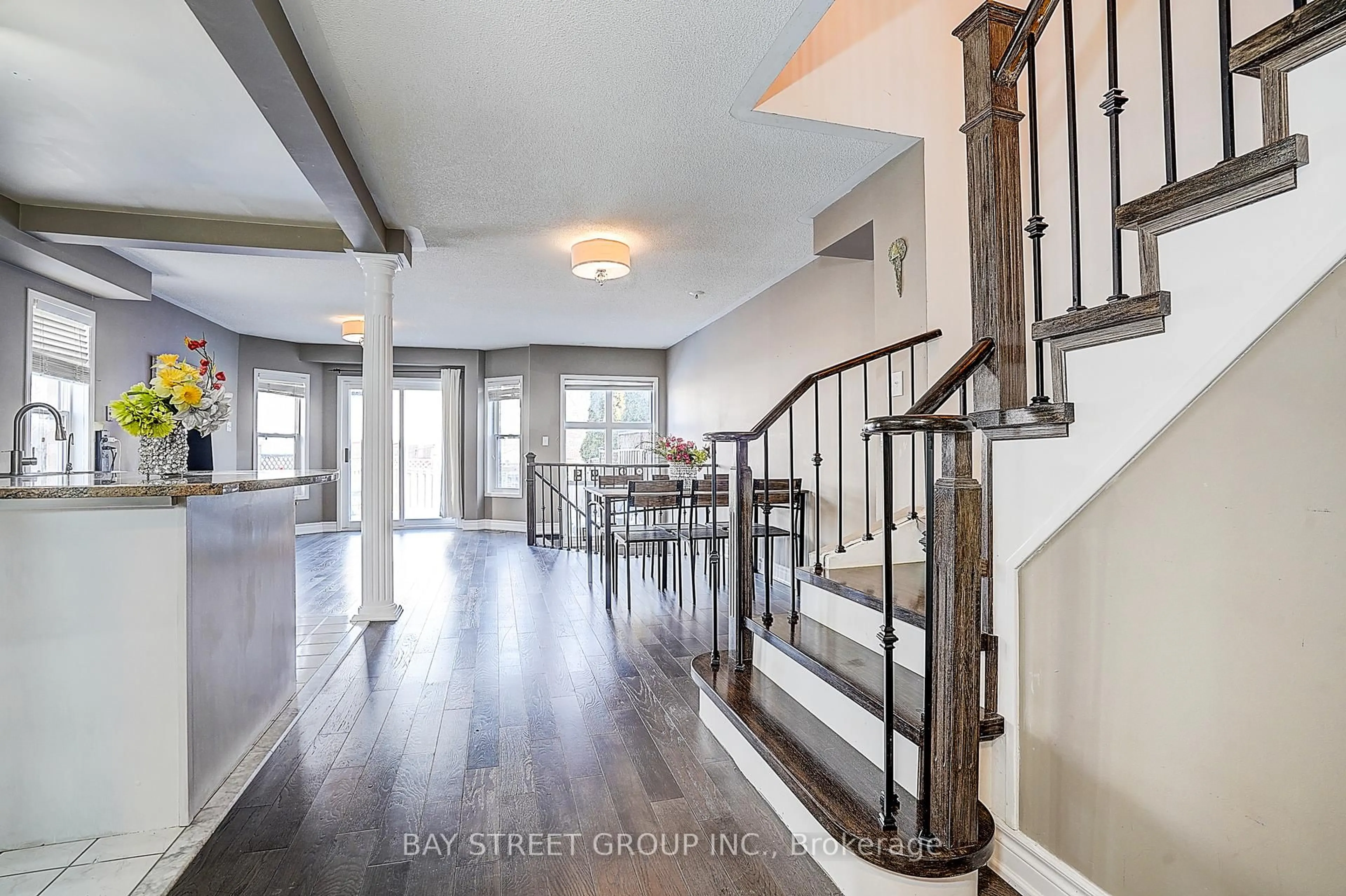 Indoor entryway for 68 Woodroof Cres, Aurora Ontario L4G 7H4