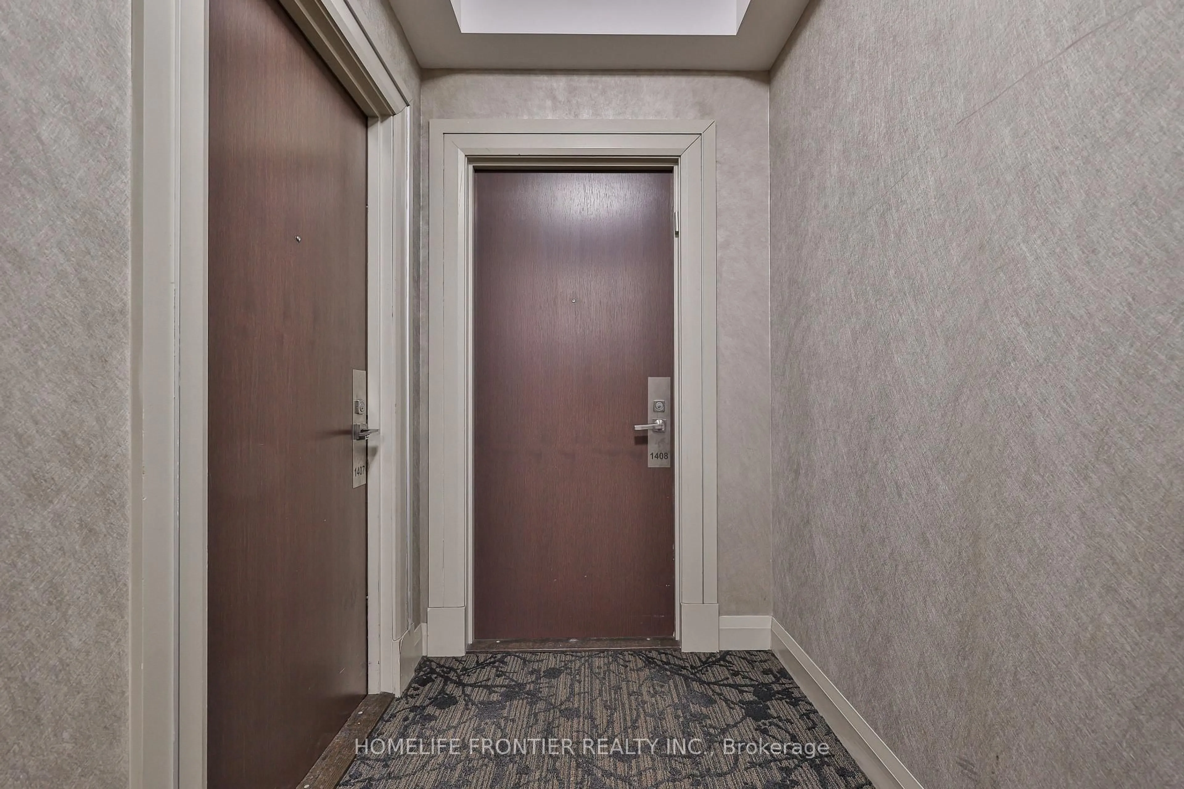 Indoor entryway for 75 North Park Rd #1408, Vaughan Ontario L4J 0H8