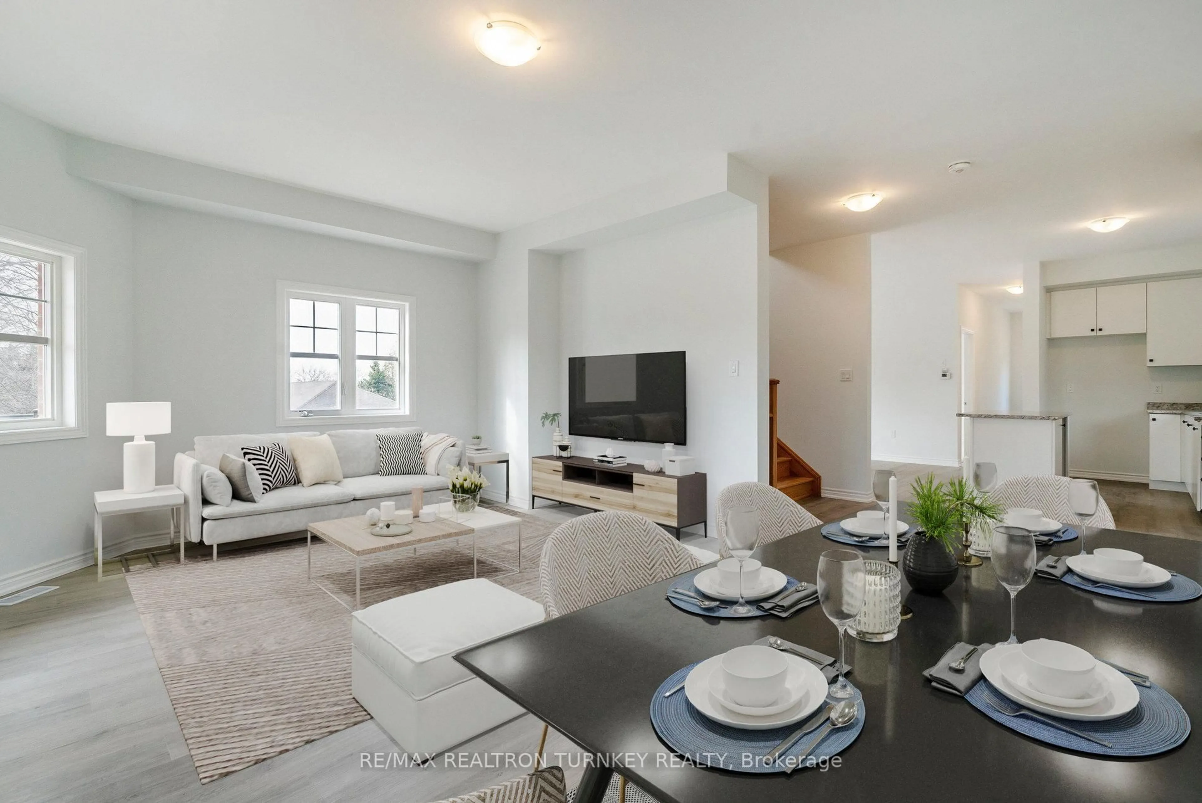 Living room with furniture, unknown for 2 Ravenscraig Pl, Innisfil Ontario L0L 1L0