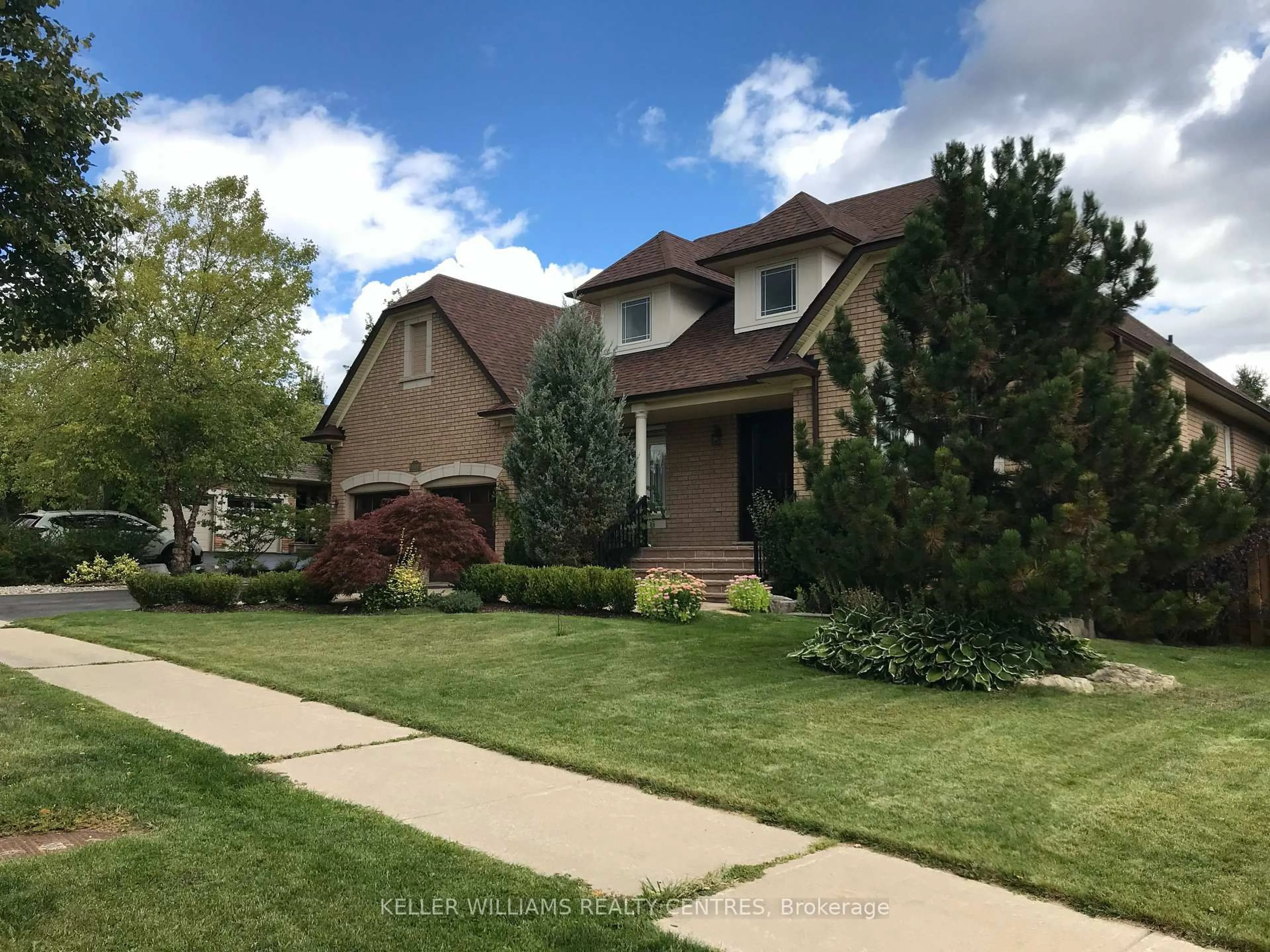 Home with brick exterior material, street for 148 HUNTERWOOD Chse, Vaughan Ontario L6A 4A8