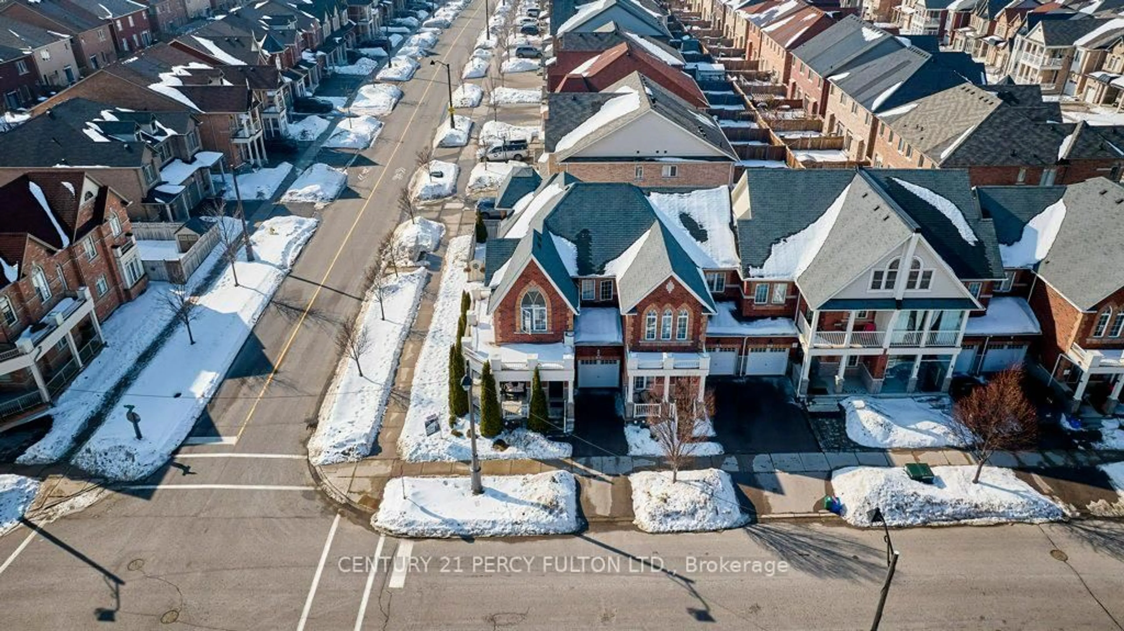 A pic from outside/outdoor area/front of a property/back of a property/a pic from drone, street for 78 Brock Ave, Markham Ontario L6C 0S9