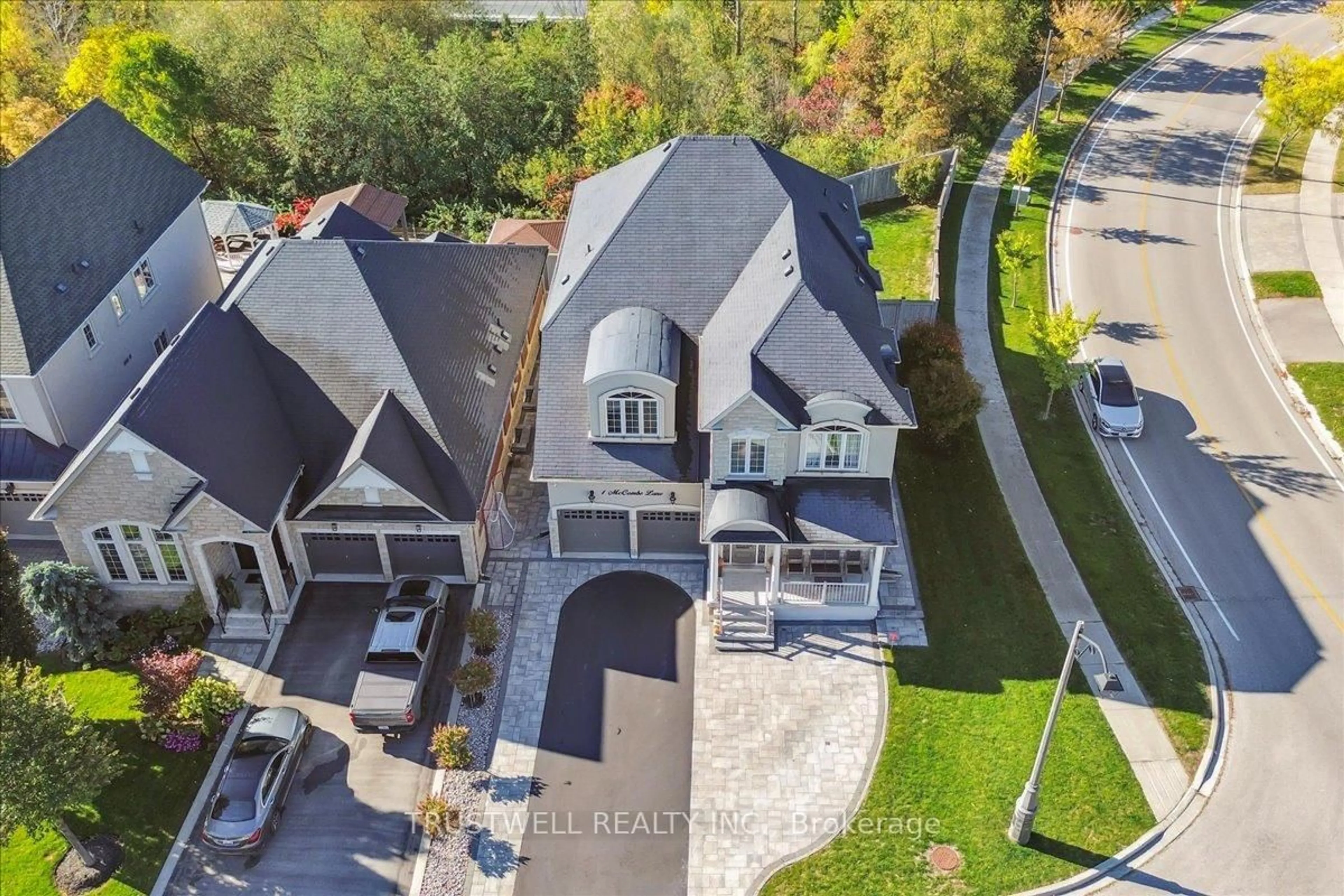 A pic from outside/outdoor area/front of a property/back of a property/a pic from drone, street for 1 Mccombe Lane, Vaughan Ontario L6A 4G4