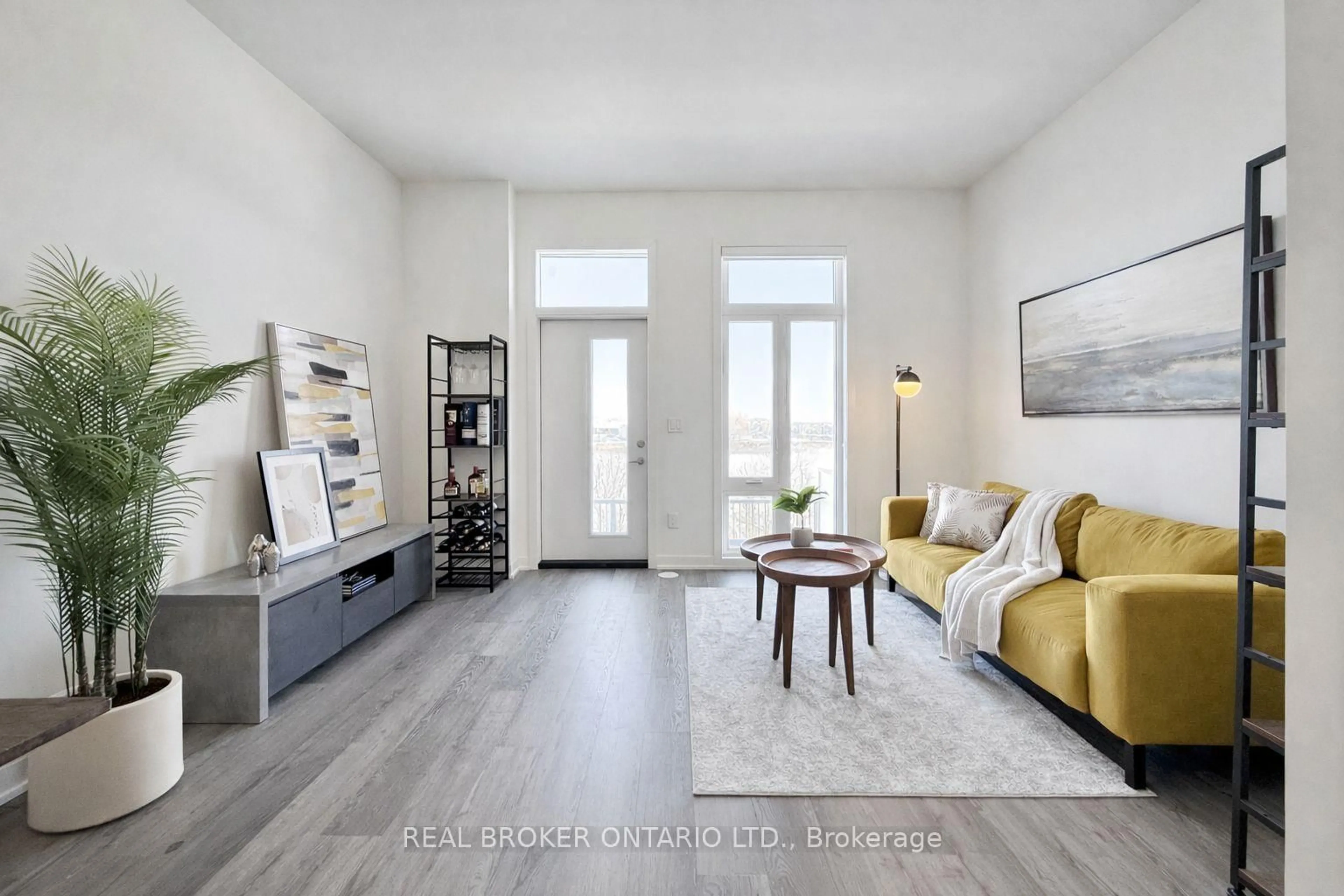 Living room with furniture, unknown for 11 Steckley House Lane #404, Richmond Hill Ontario L4S 0N1