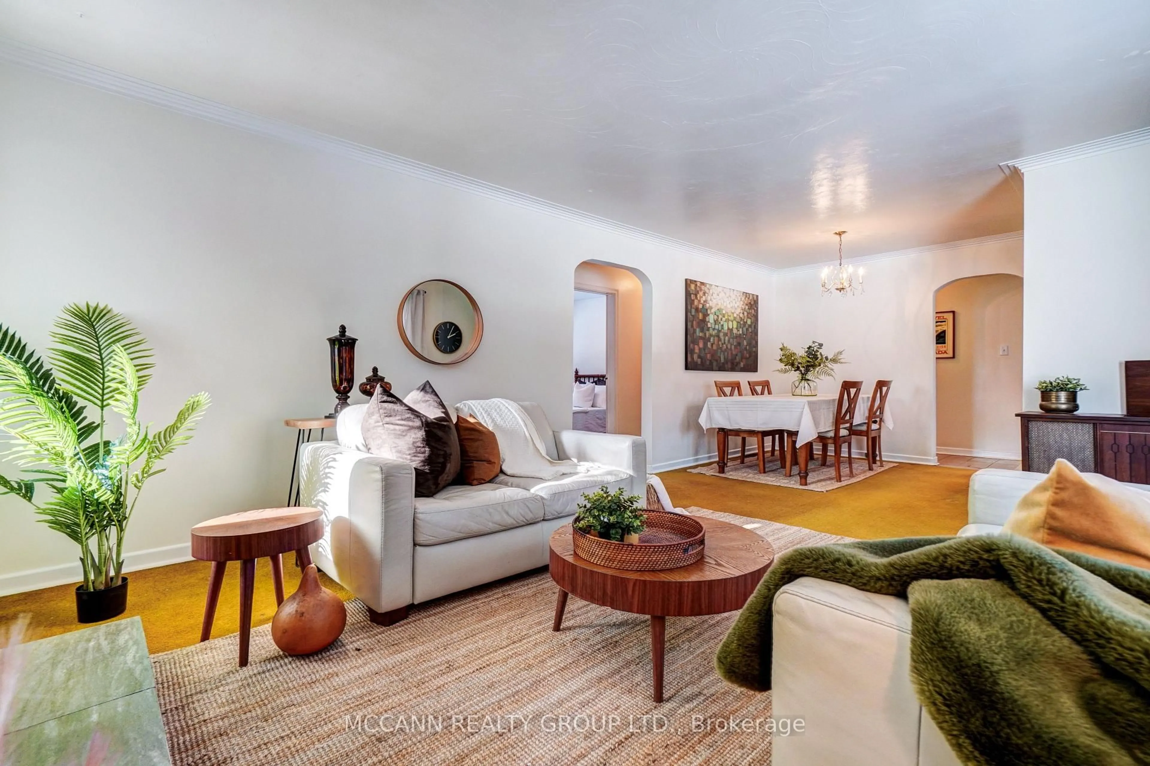 Living room with furniture, unknown for 200 Toronto St, Uxbridge Ontario L9P 1R1