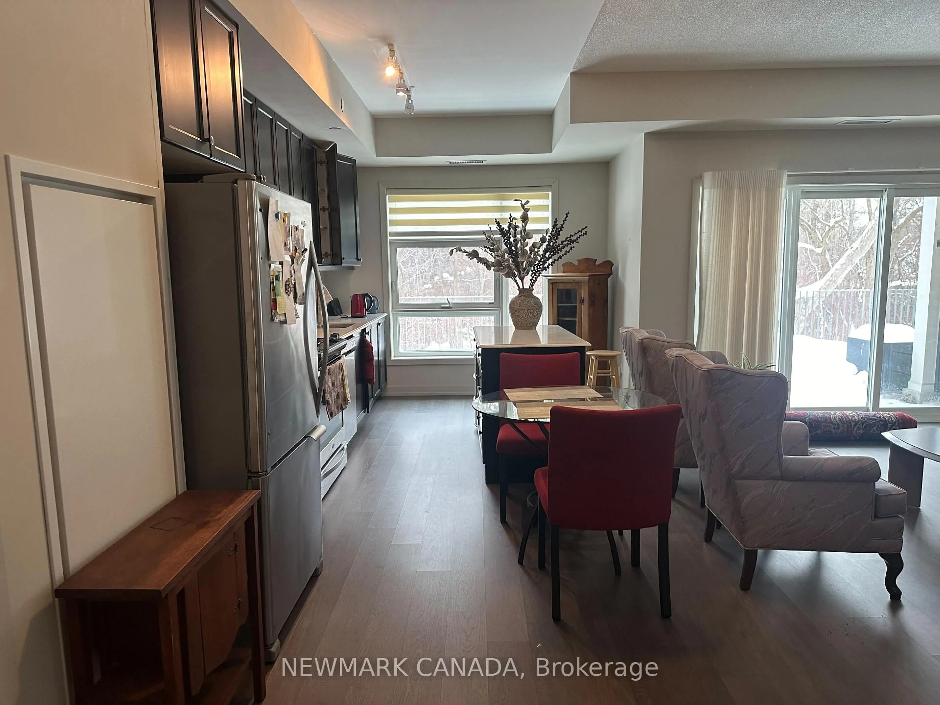 Open concept kitchen, unknown for 555 William Graham Dr #108, Aurora Ontario L4G 3L1