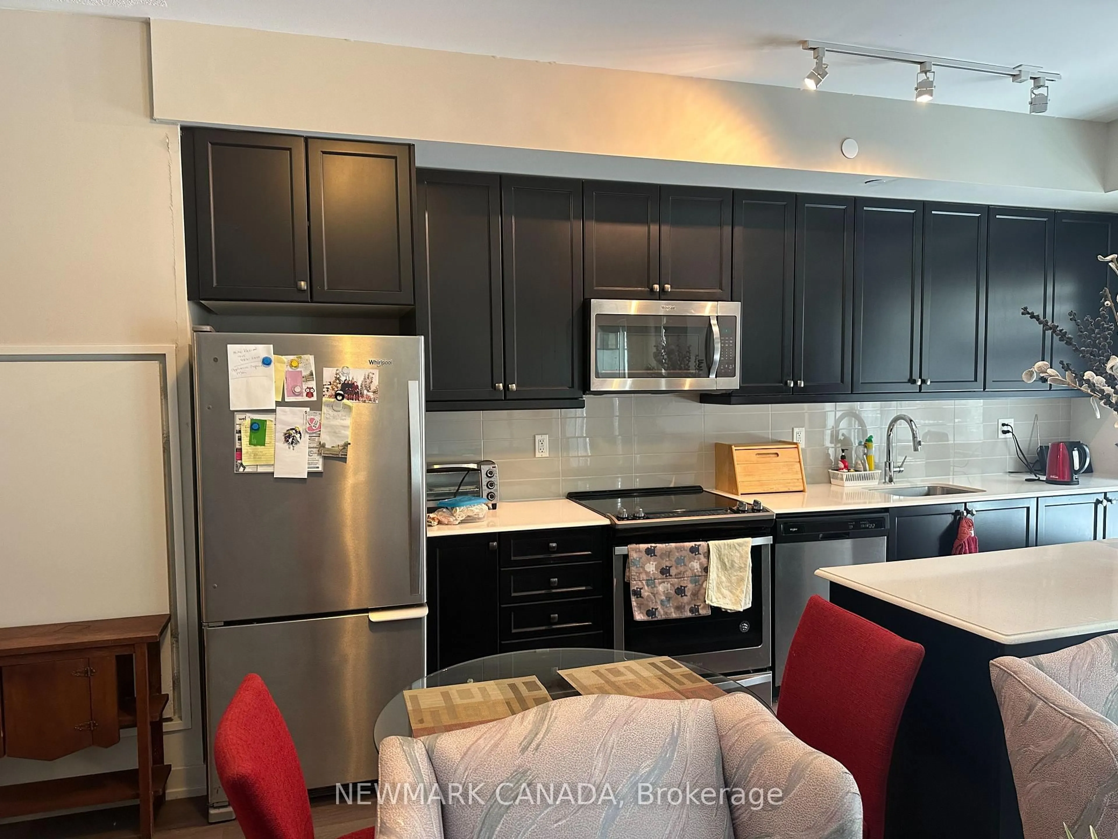 Open concept kitchen, unknown for 555 William Graham Dr #108, Aurora Ontario L4G 3L1
