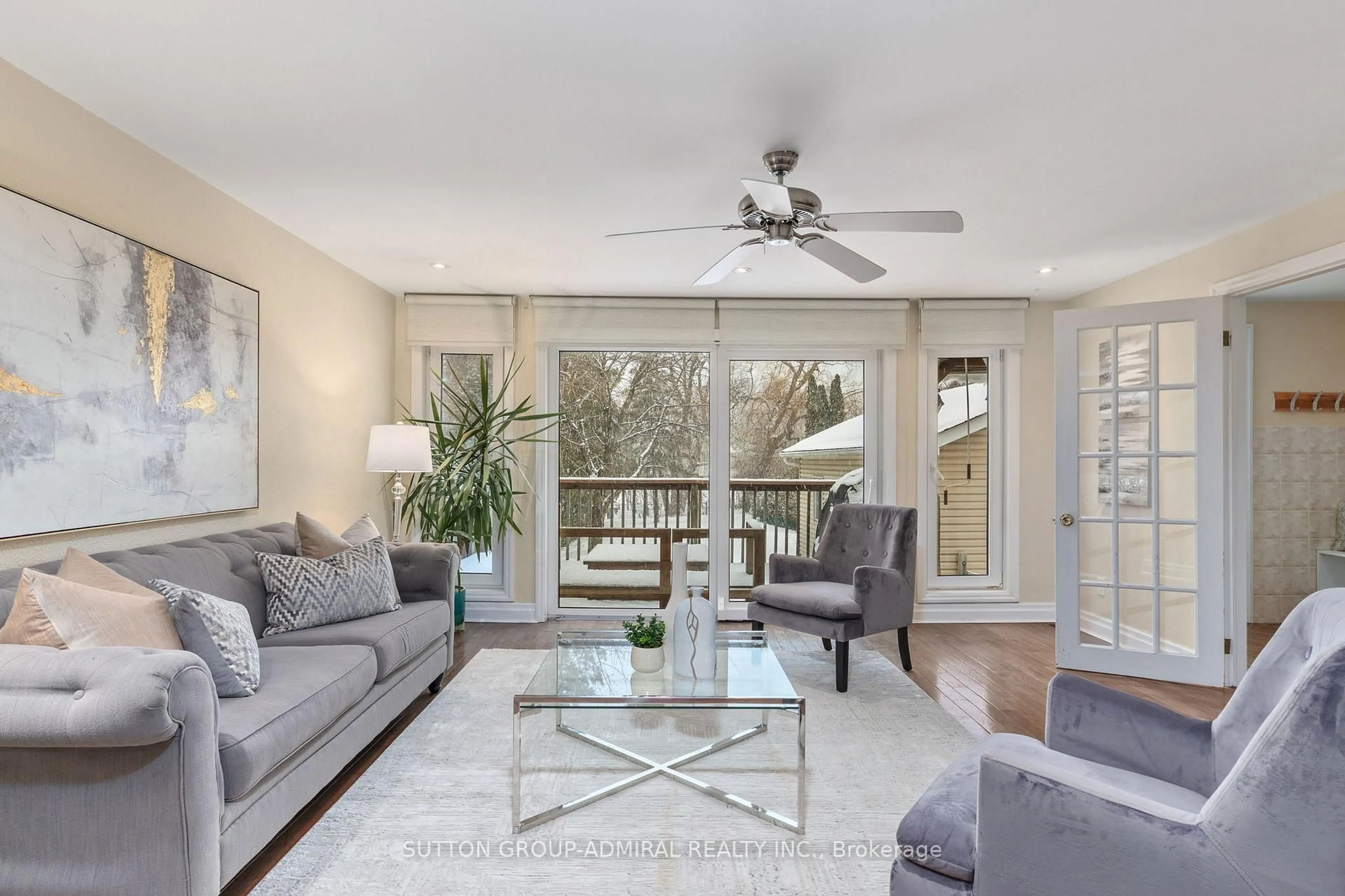 Living room with furniture, unknown for 110 Wood Lane, Richmond Hill Ontario L4C 4W1