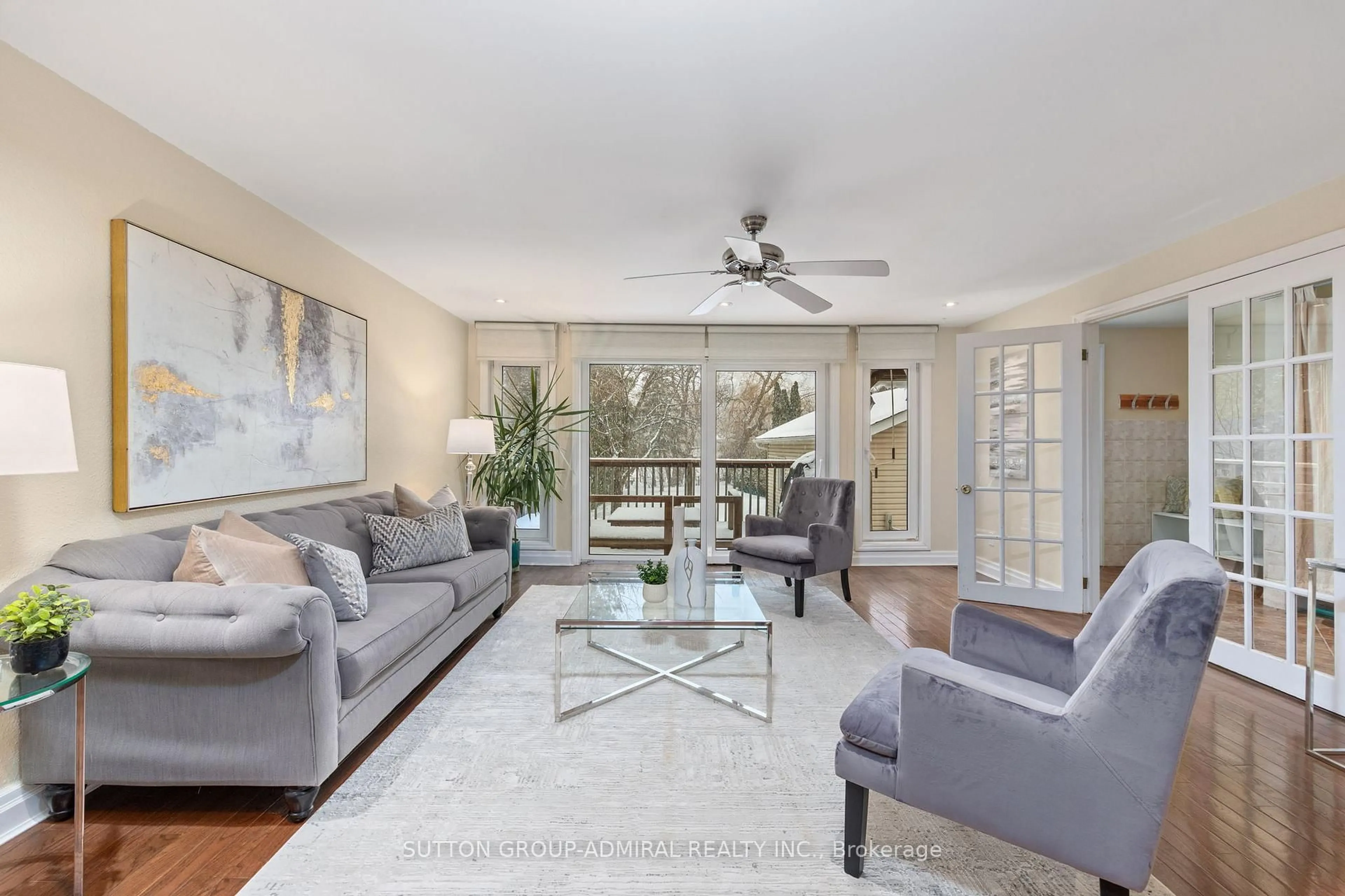 Living room with furniture, unknown for 110 Wood Lane, Richmond Hill Ontario L4C 4W1