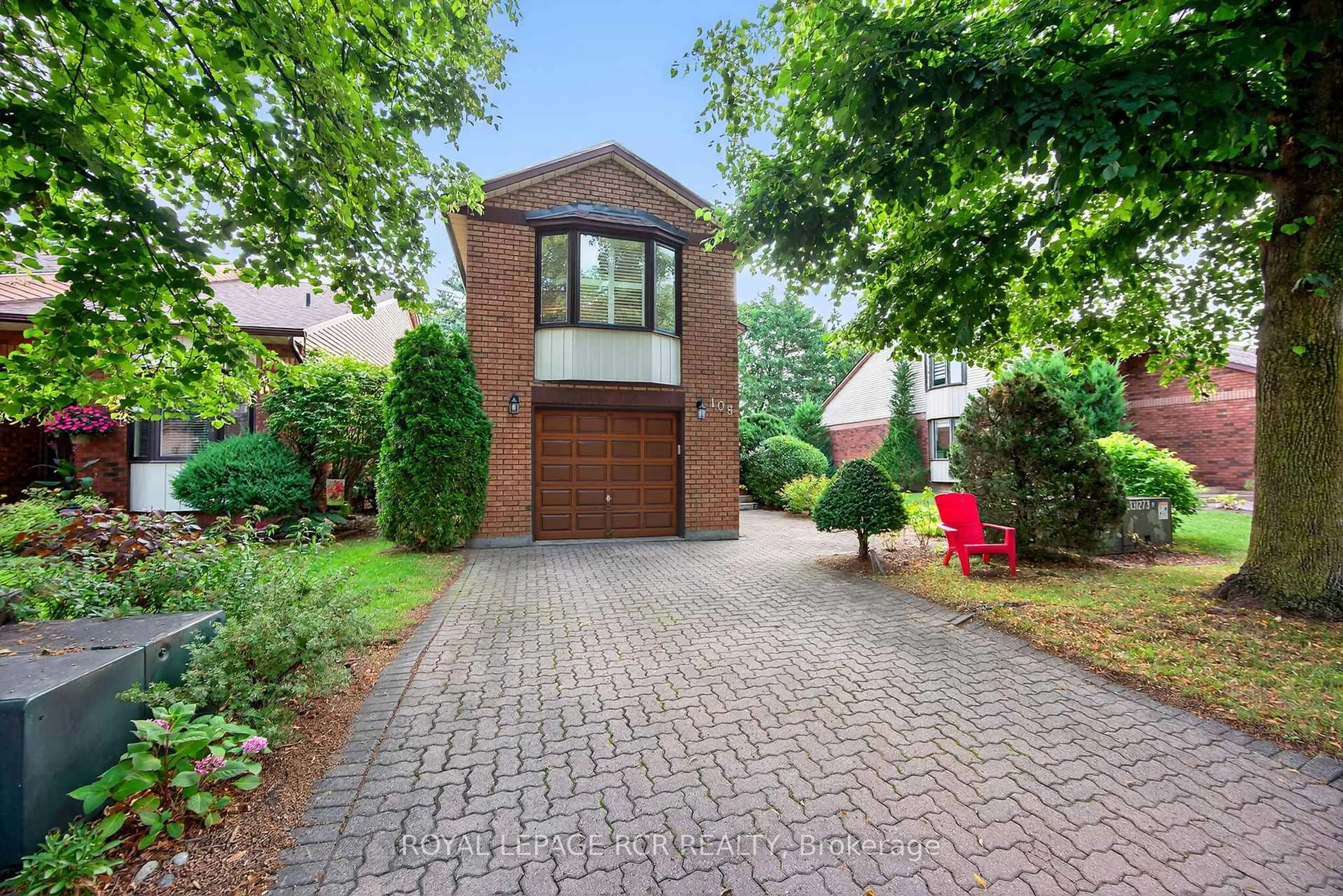 Home with brick exterior material, street for 108 Green Briar Rd, New Tecumseth Ontario L9R 1R4