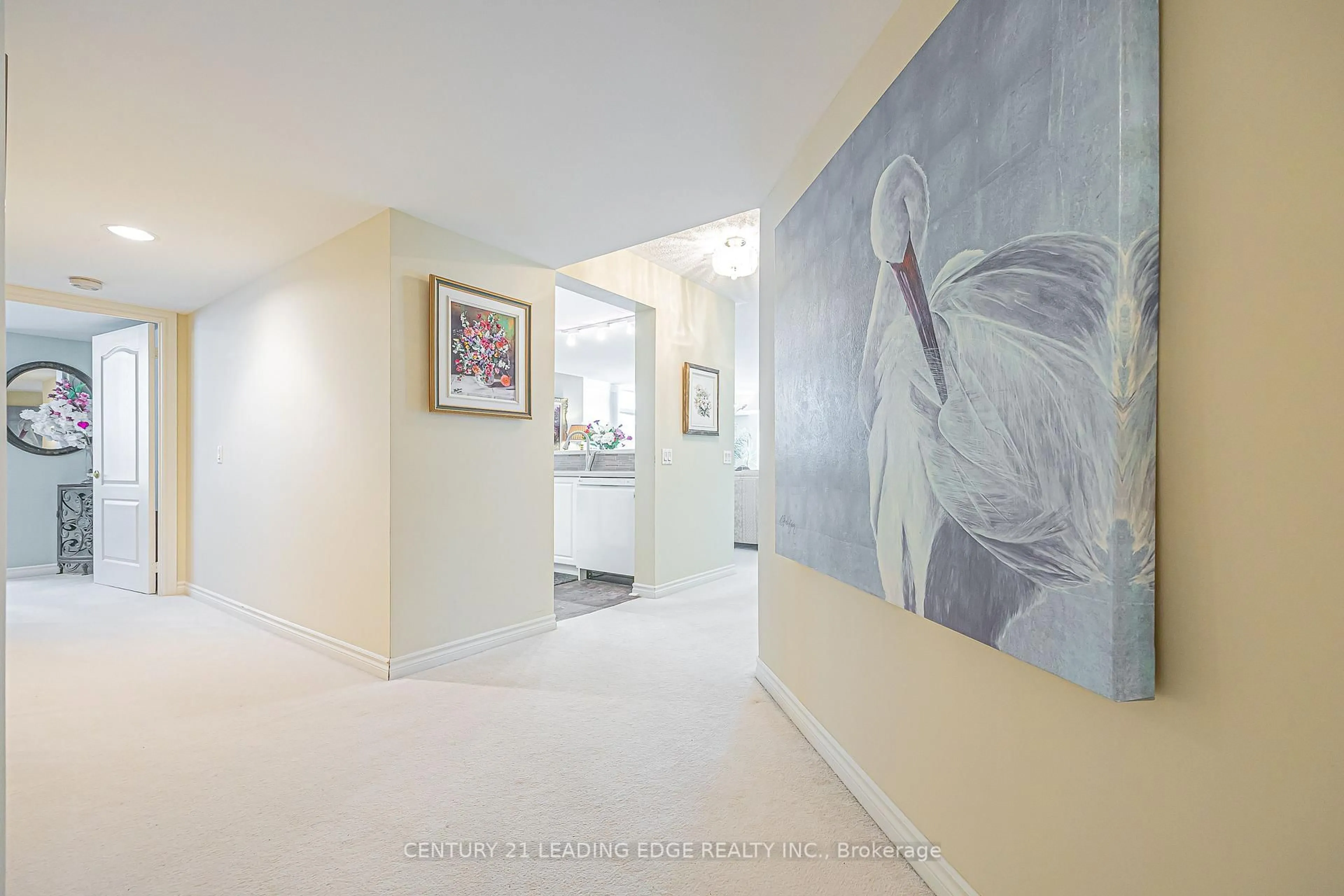 Indoor foyer for 55 The Boardwalk Way #201, Markham Ontario L6E 1R7