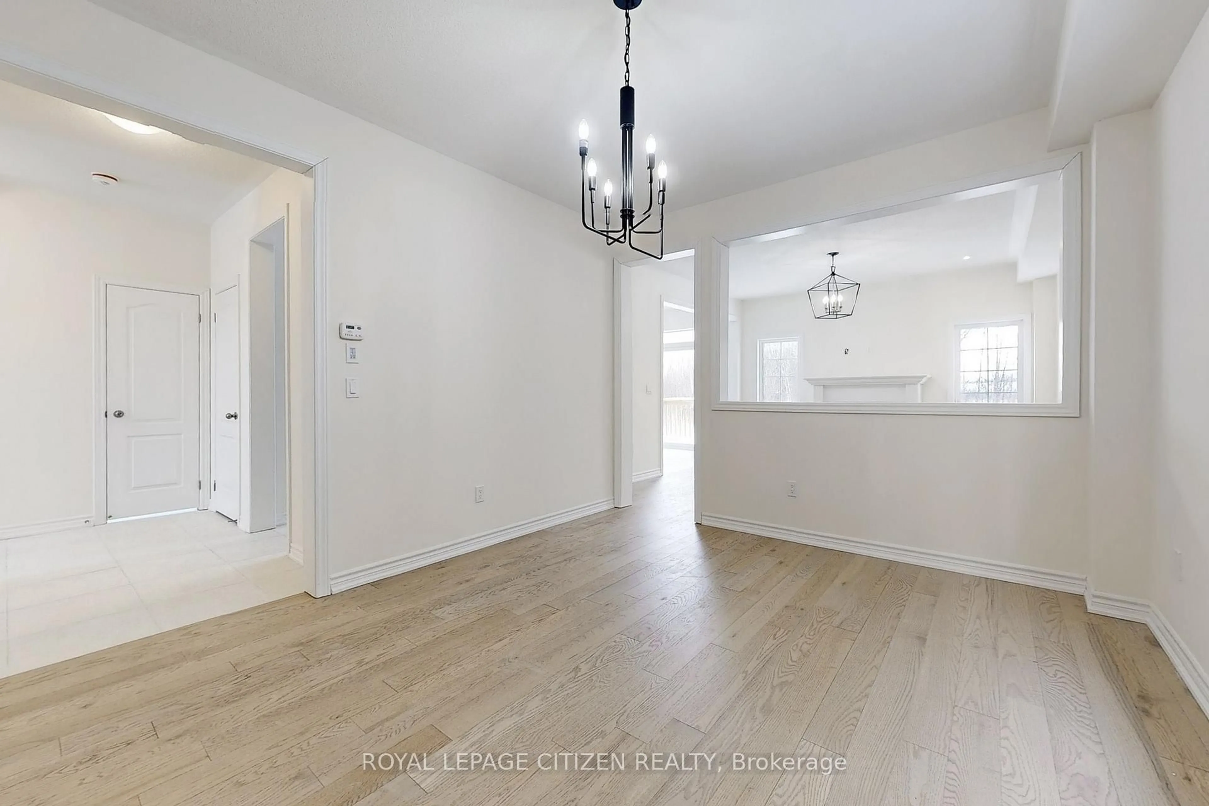 A pic of a room for 129 Cliff Thompson Cres, Georgina Ontario L0E 1R0