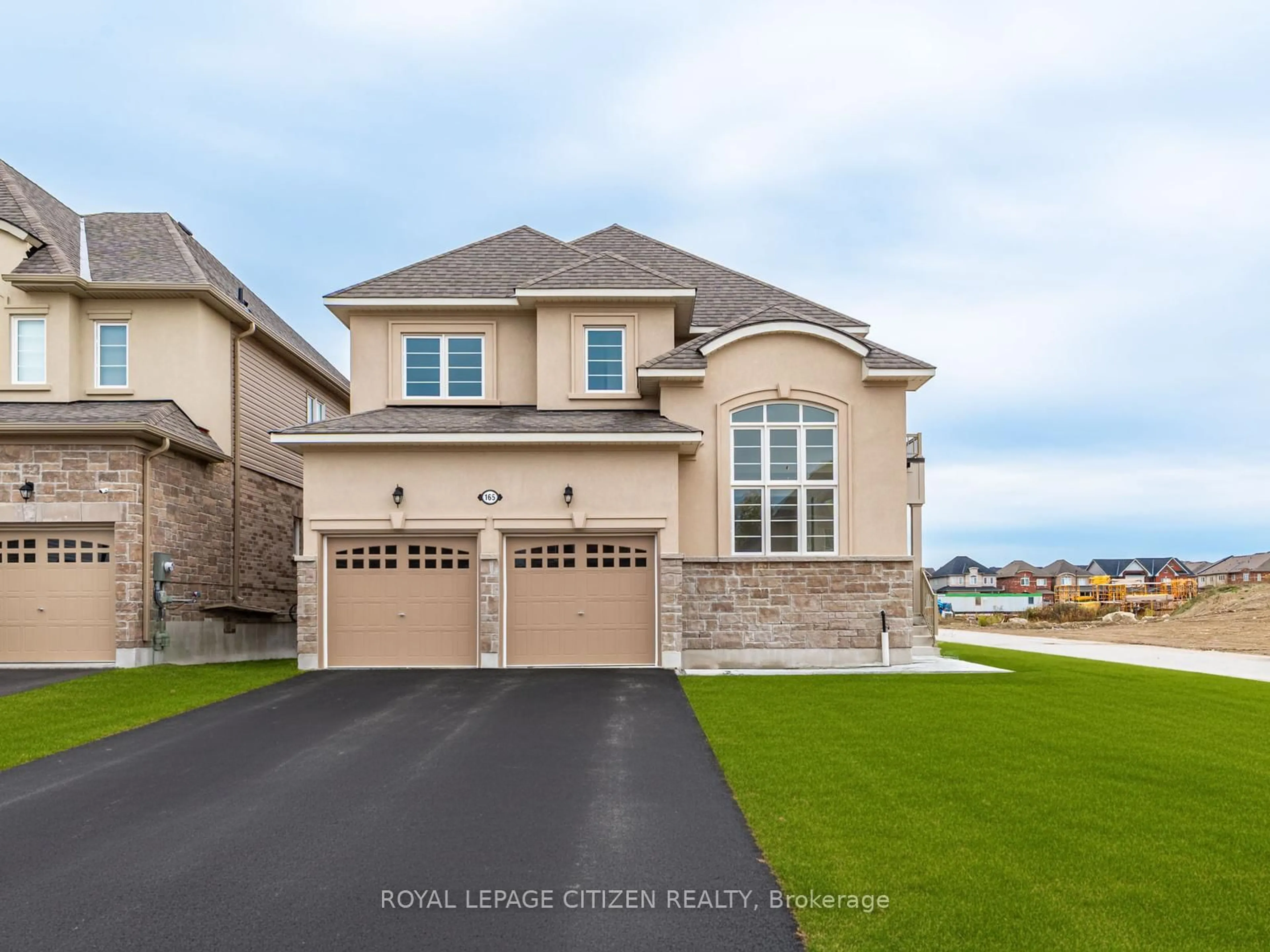 Home with vinyl exterior material, unknown for 165 Hawkins St, Georgina Ontario L0E 1R0