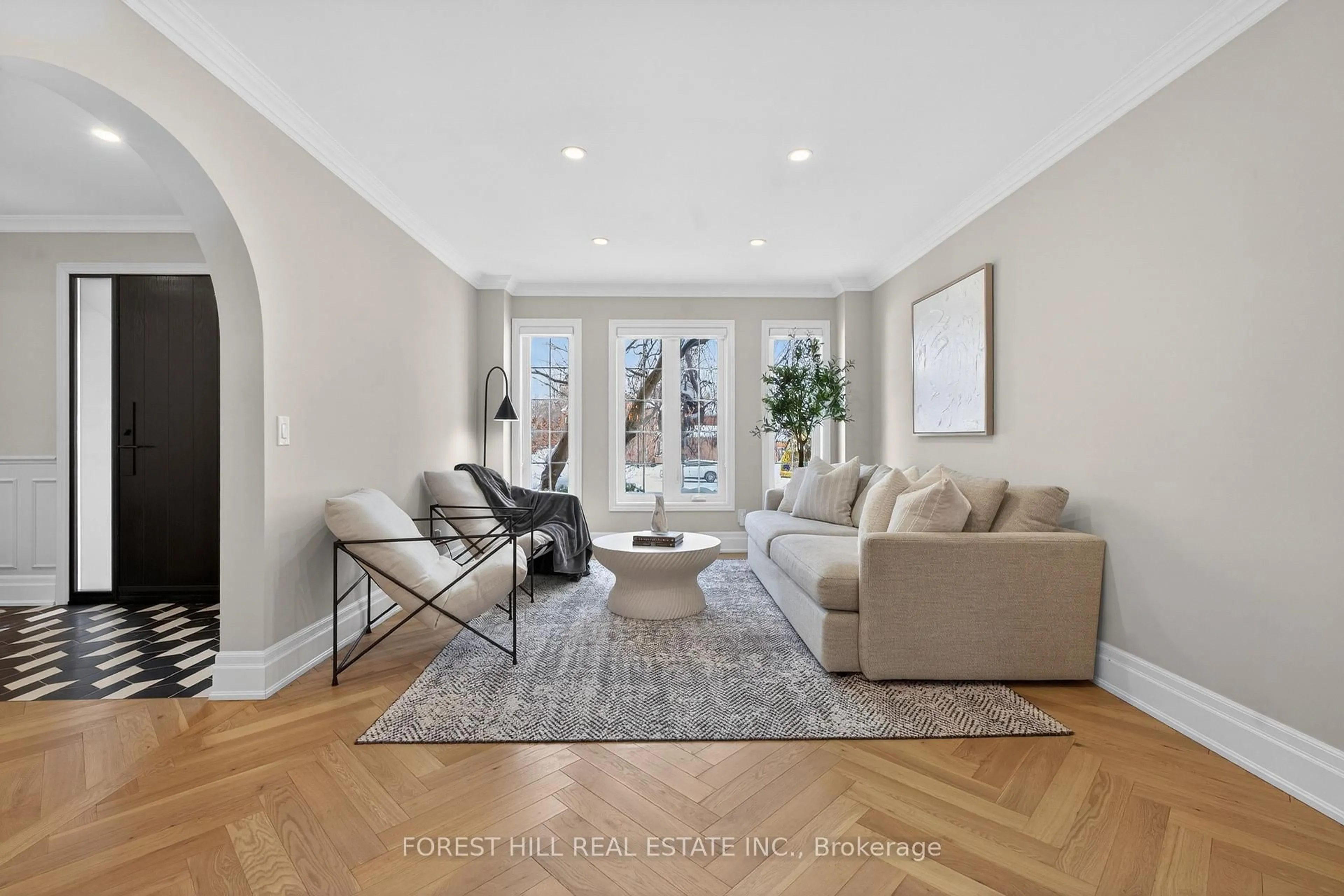 Living room with furniture, unknown for 16 Casson Pl, Markham Ontario L3R 0G2