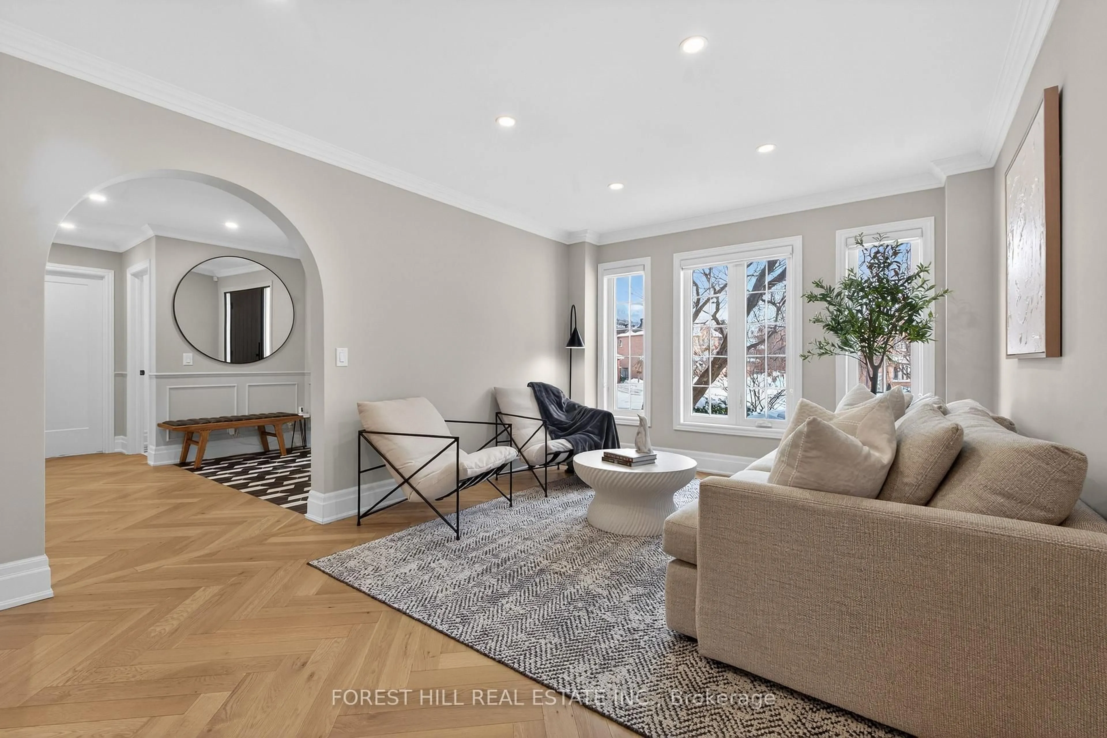 Living room with furniture, unknown for 16 Casson Pl, Markham Ontario L3R 0G2