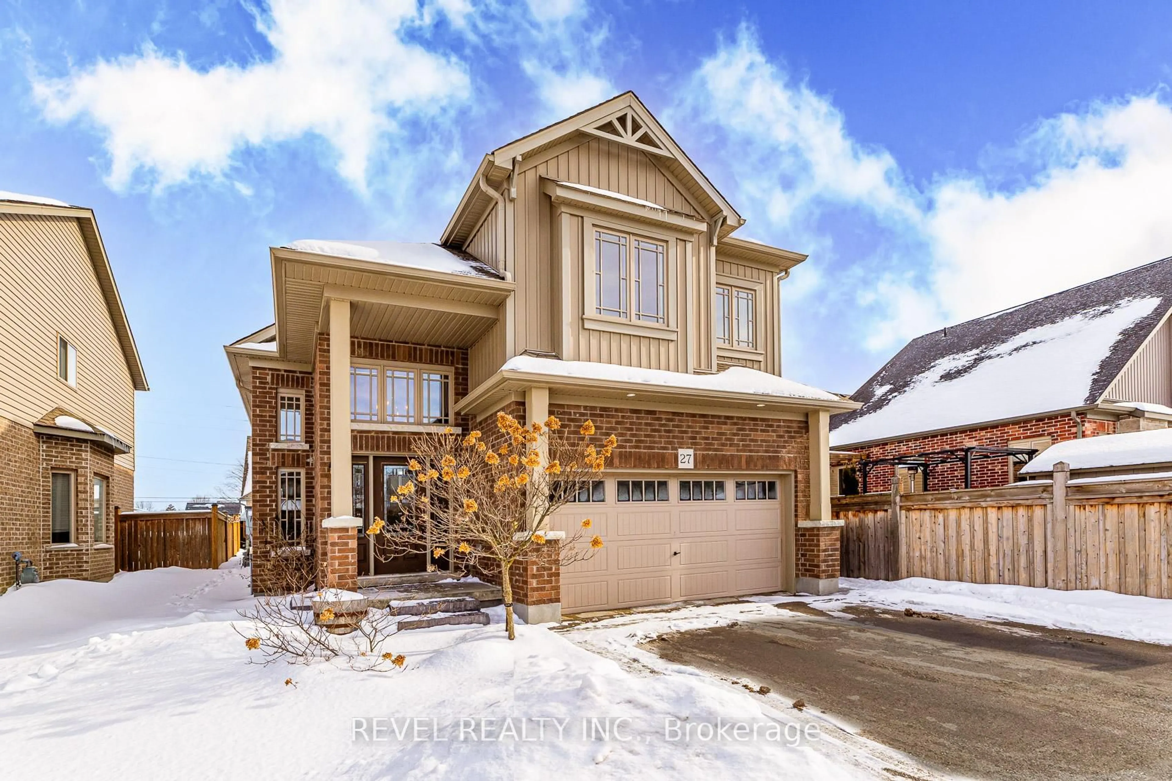 Home with brick exterior material, street for 27 Carleton Tr, New Tecumseth Ontario L0G 1A0