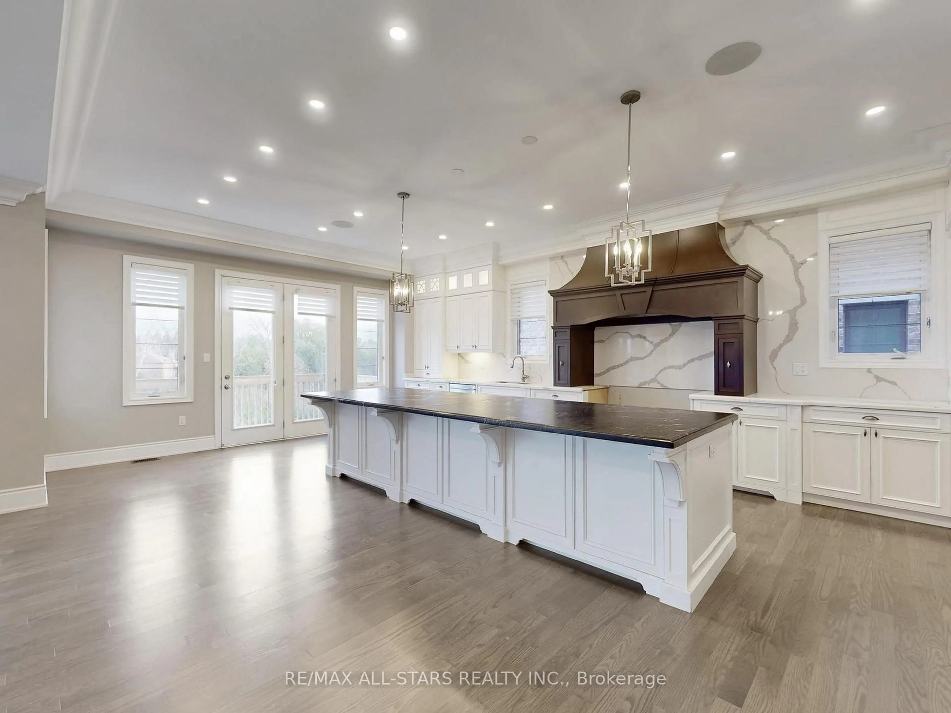 Open concept kitchen, unknown for 48 Cairns Gate, King Ontario L7B 0P5