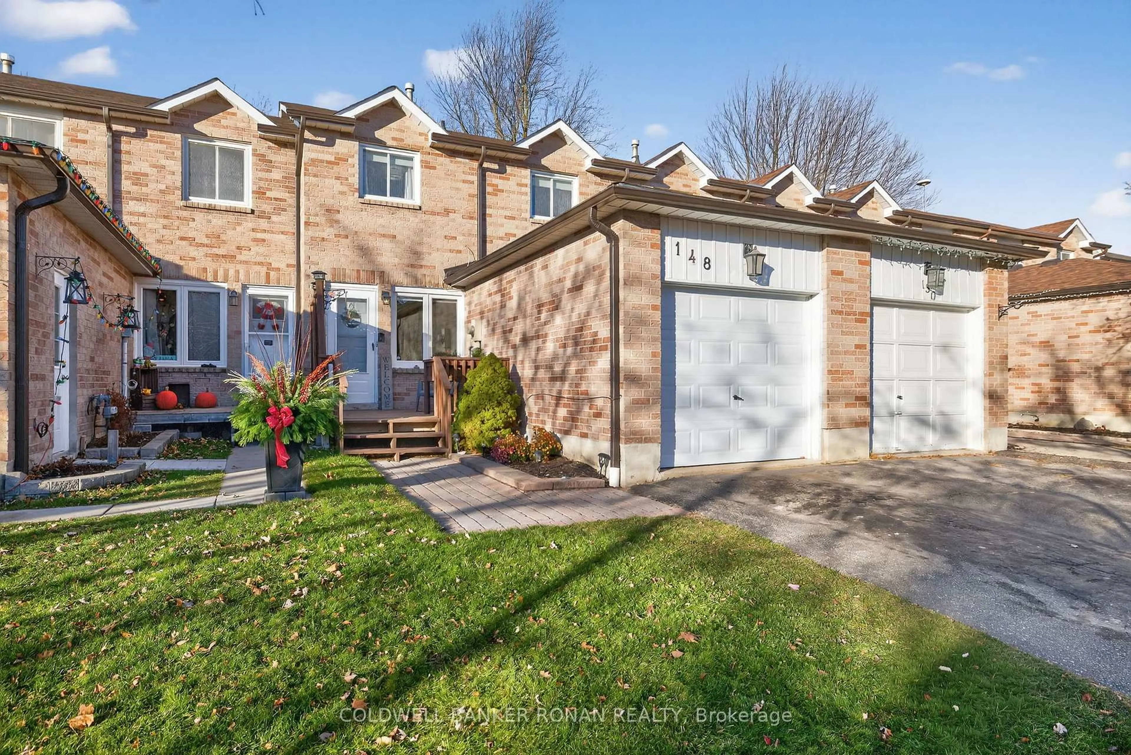 Home with brick exterior material, street for 148 Tupper St, New Tecumseth Ontario L9R 1W8