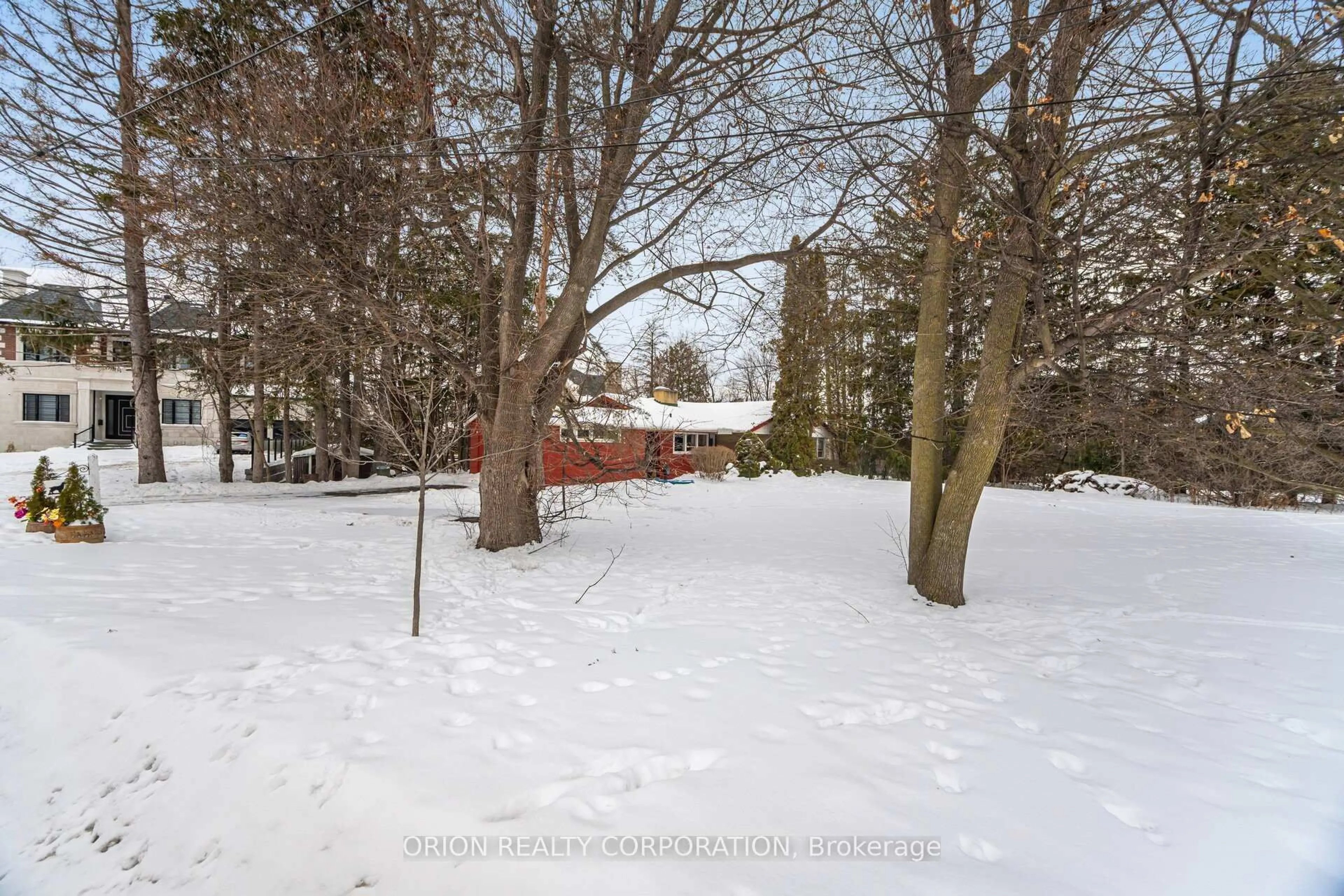 Unknown for 100 Westwood Lane, Richmond Hill Ontario L4C 6Y3