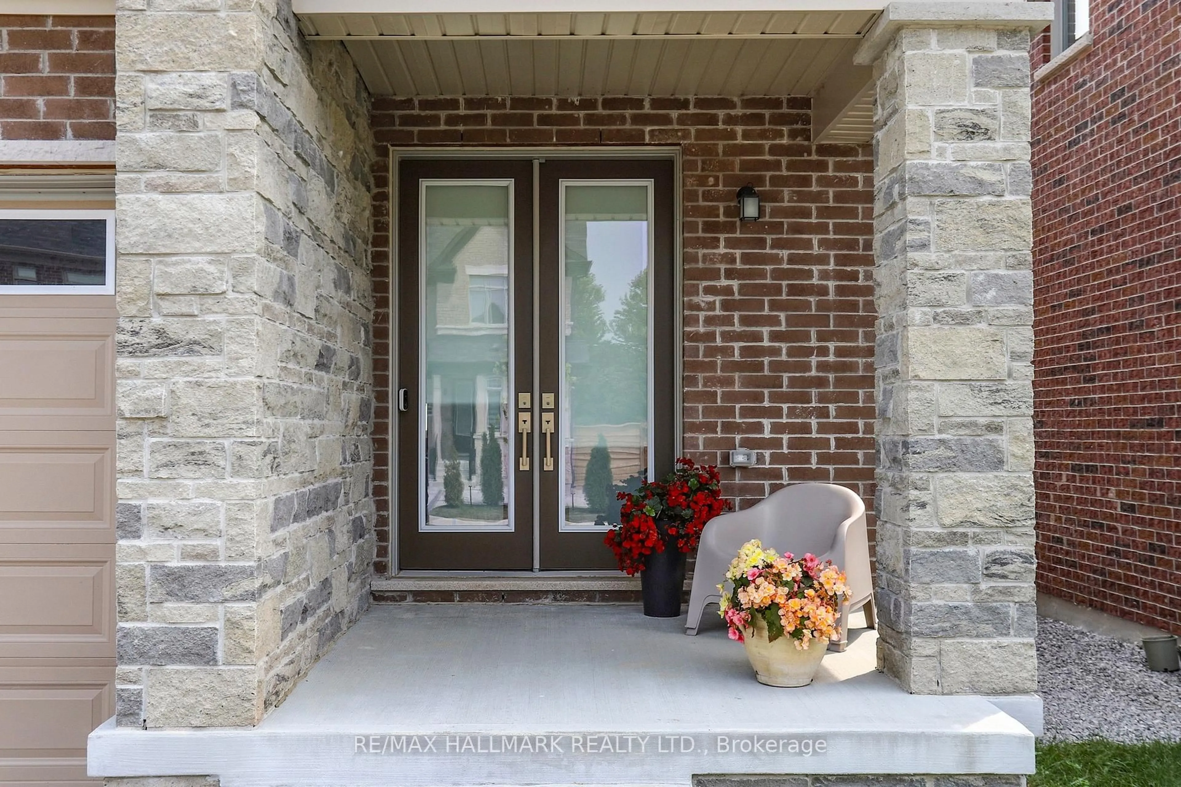 Unknown for 232 Busato Dr, Whitchurch-Stouffville Ontario L4A 4X4