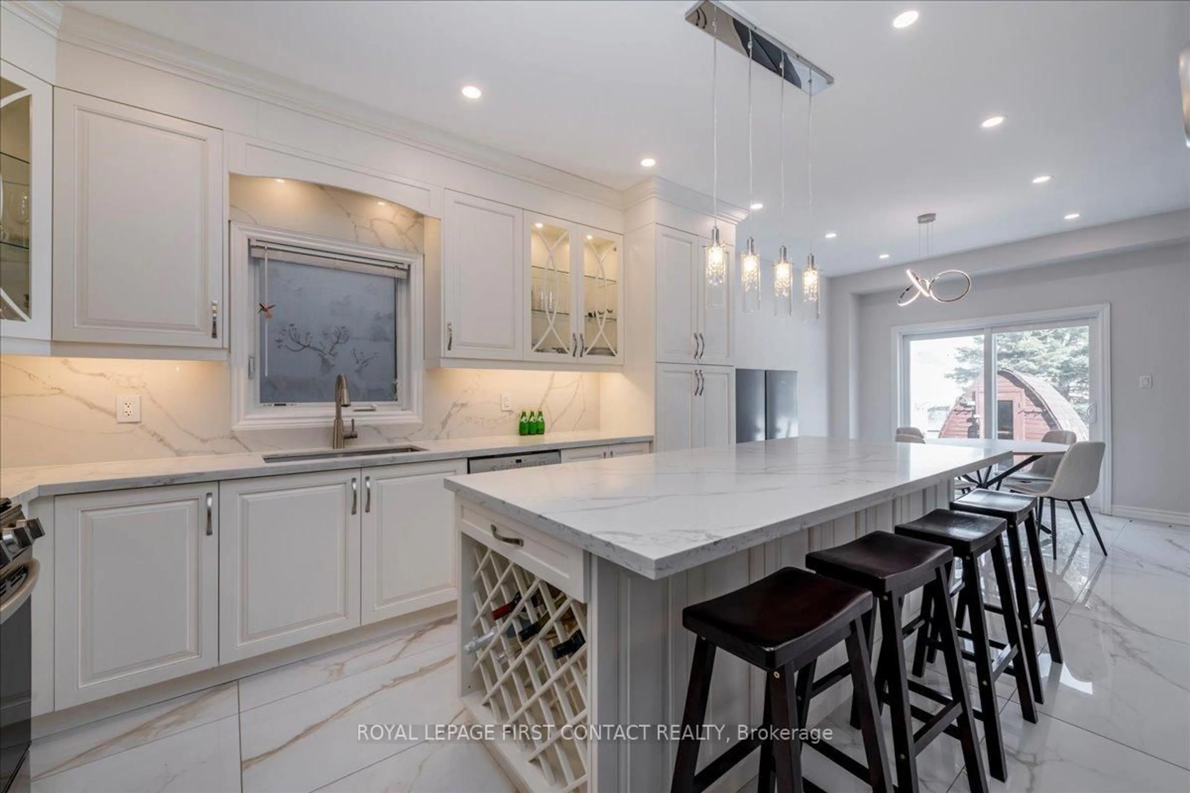 Contemporary kitchen, ceramic/tile floor for 136 Noble Dr, Bradford West Gwillimbury Ontario L3Z 2A5